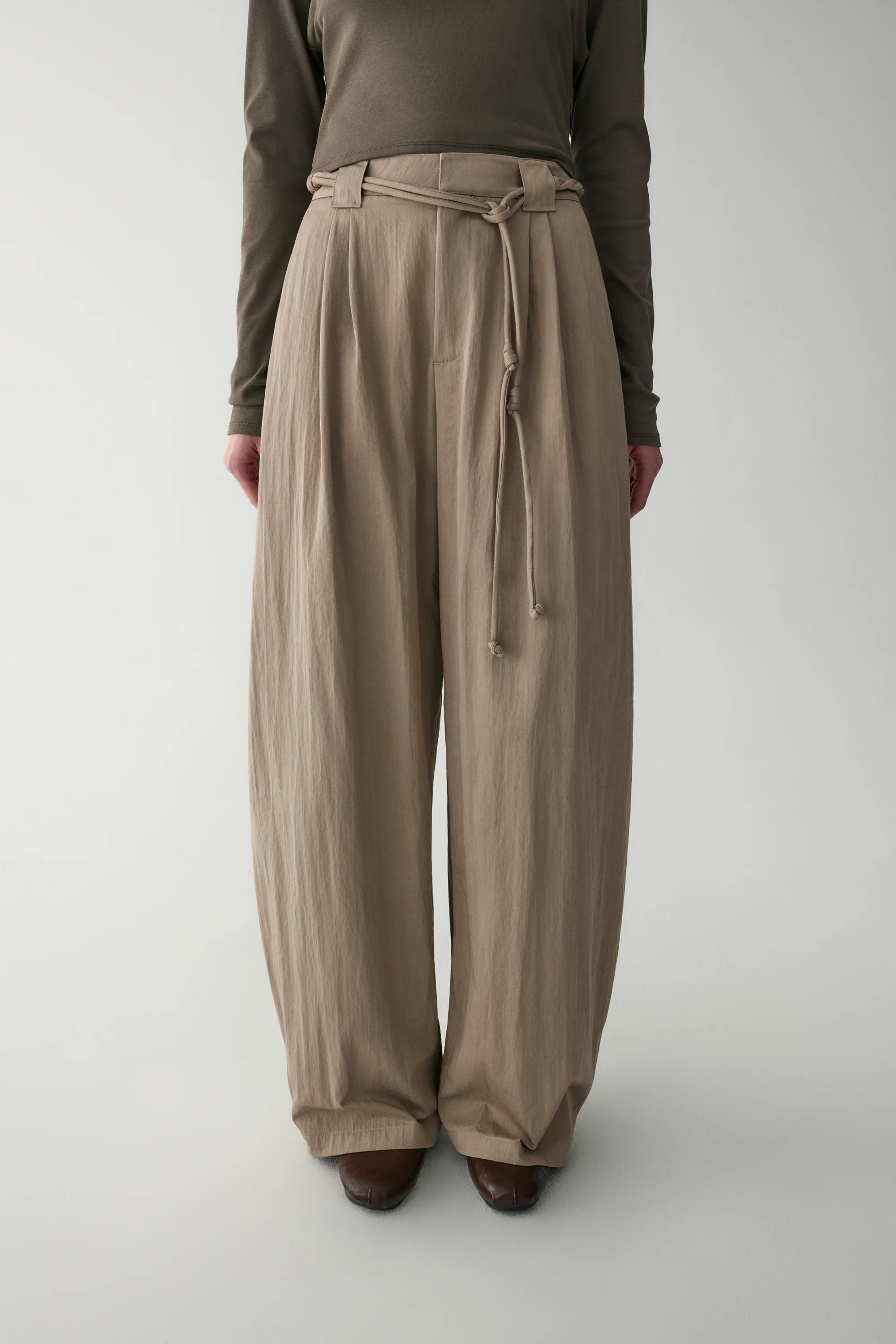 Barrel Pants With Handmade Belt - Image 8