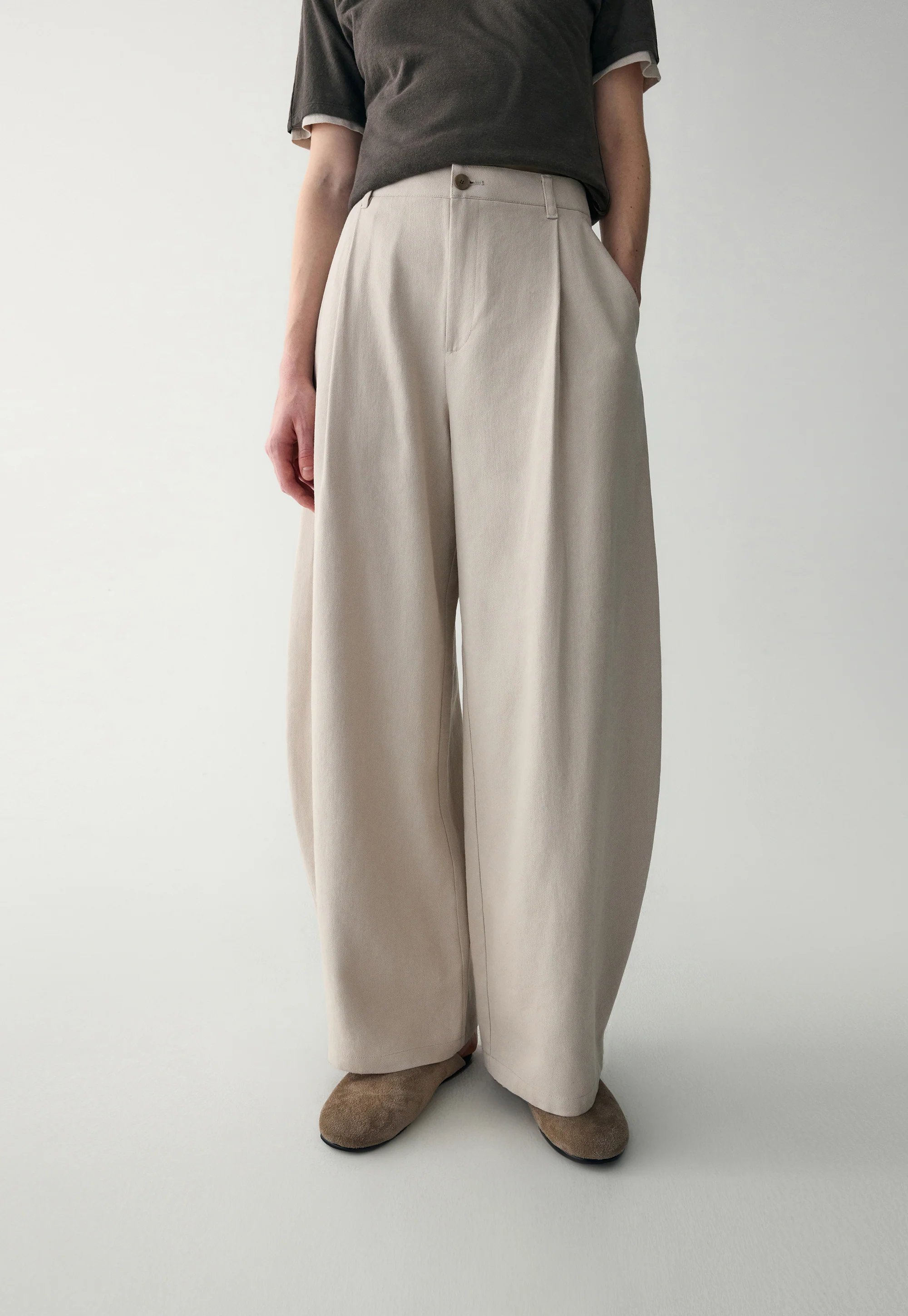 Linen Wide-leg Barrel Pants - Image 13