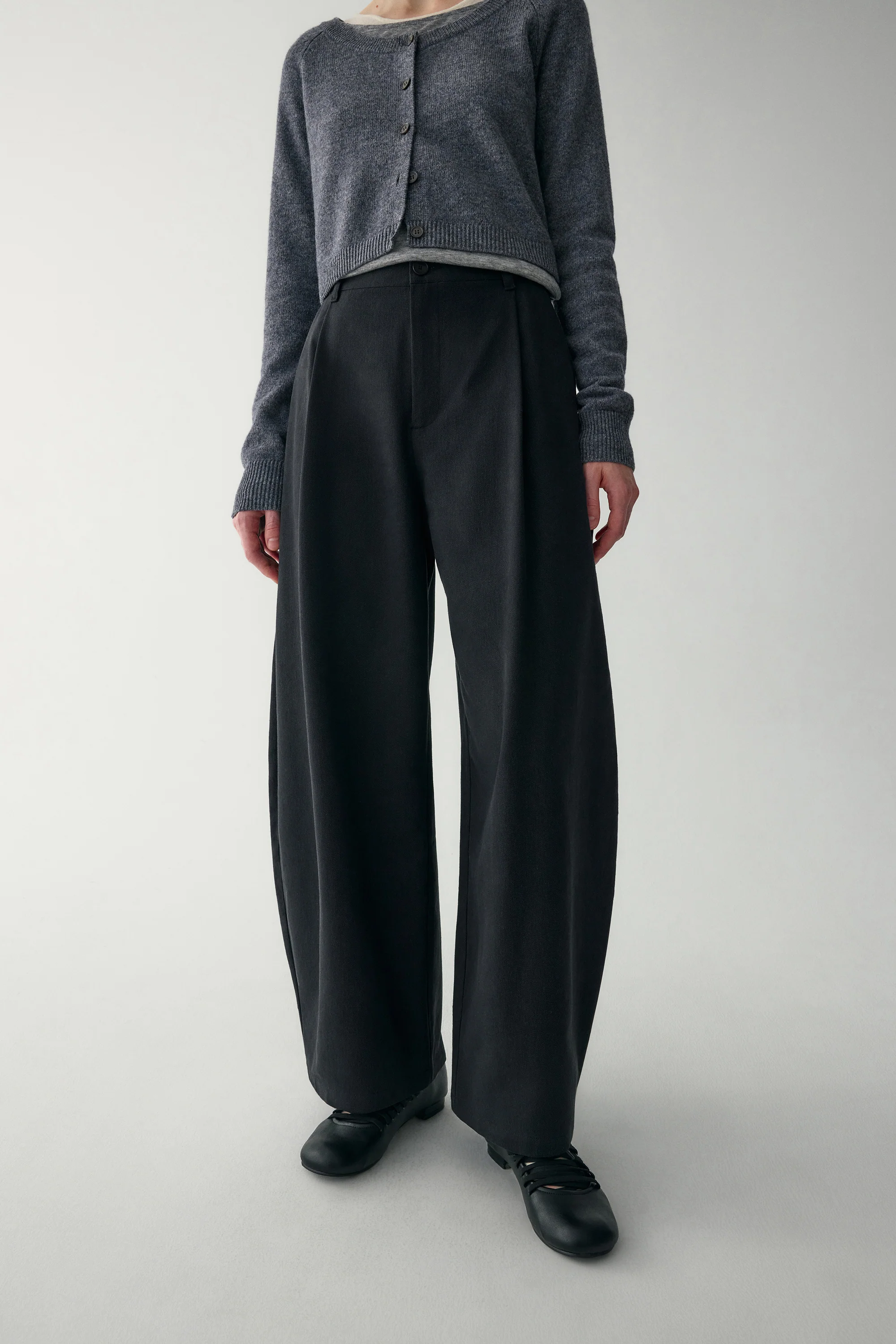 Linen Wide-leg Barrel Pants - Image 20