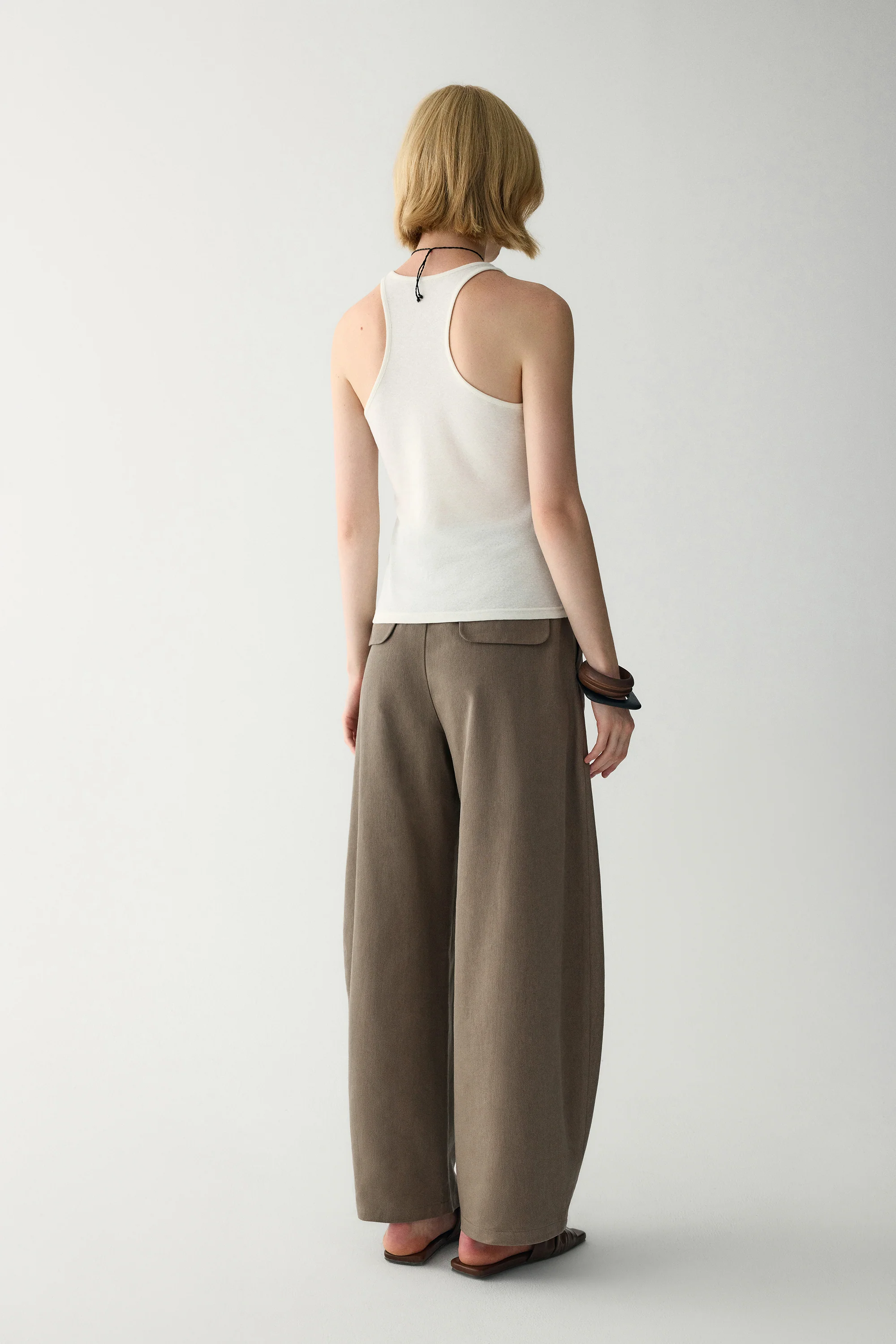 Linen Wide-leg Barrel Pants - Image 5