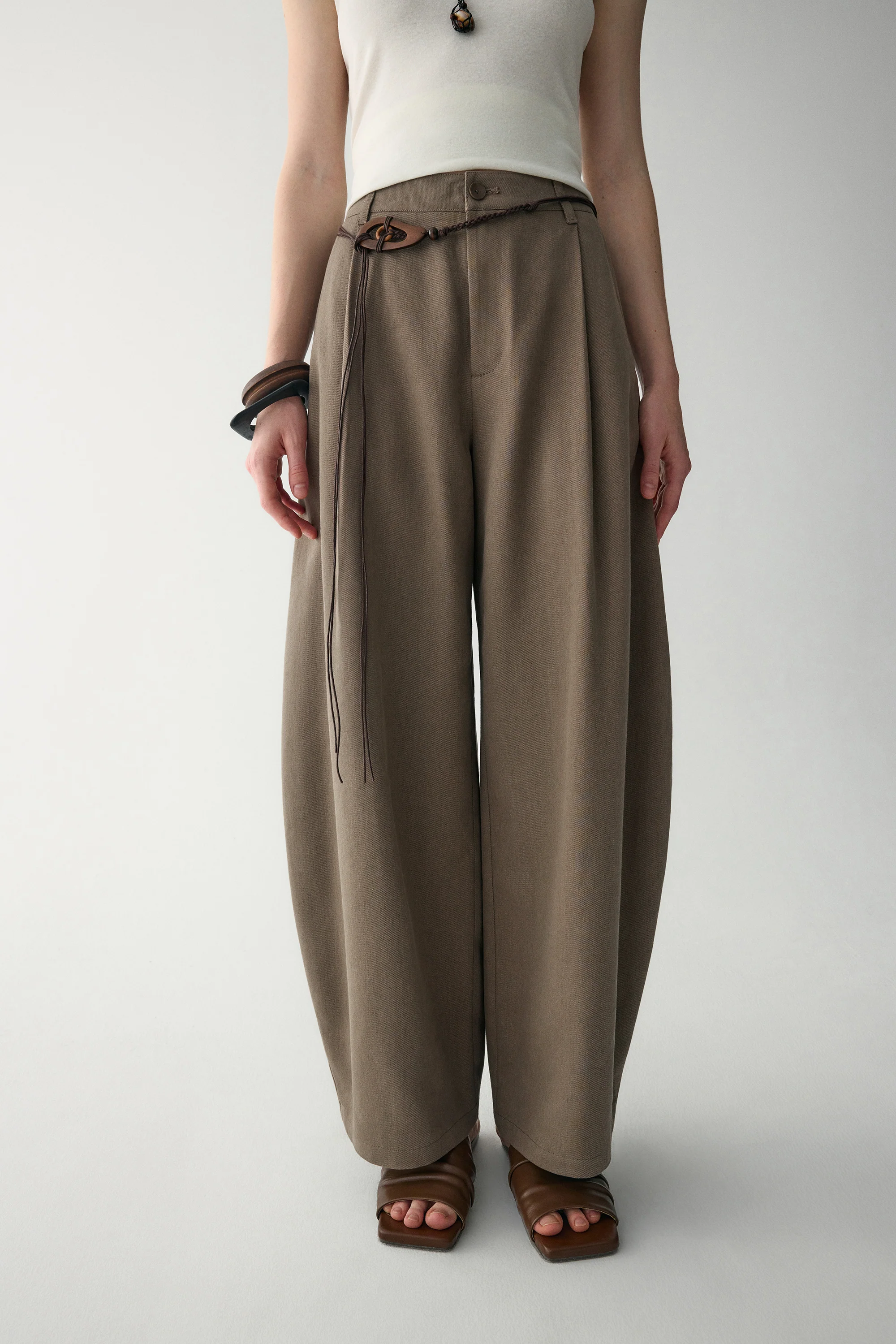 Linen Wide-leg Barrel Pants - Image 6