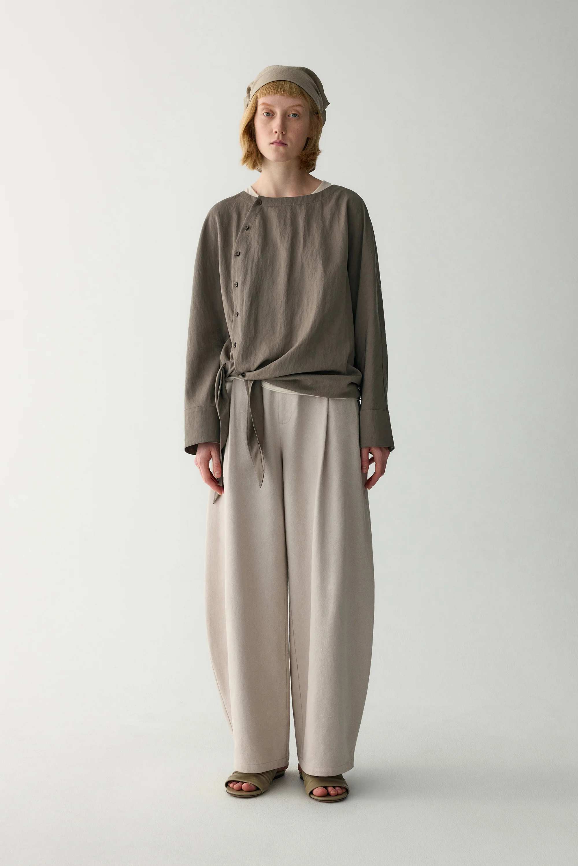 Linen Wide-leg Barrel Pants - Image 9