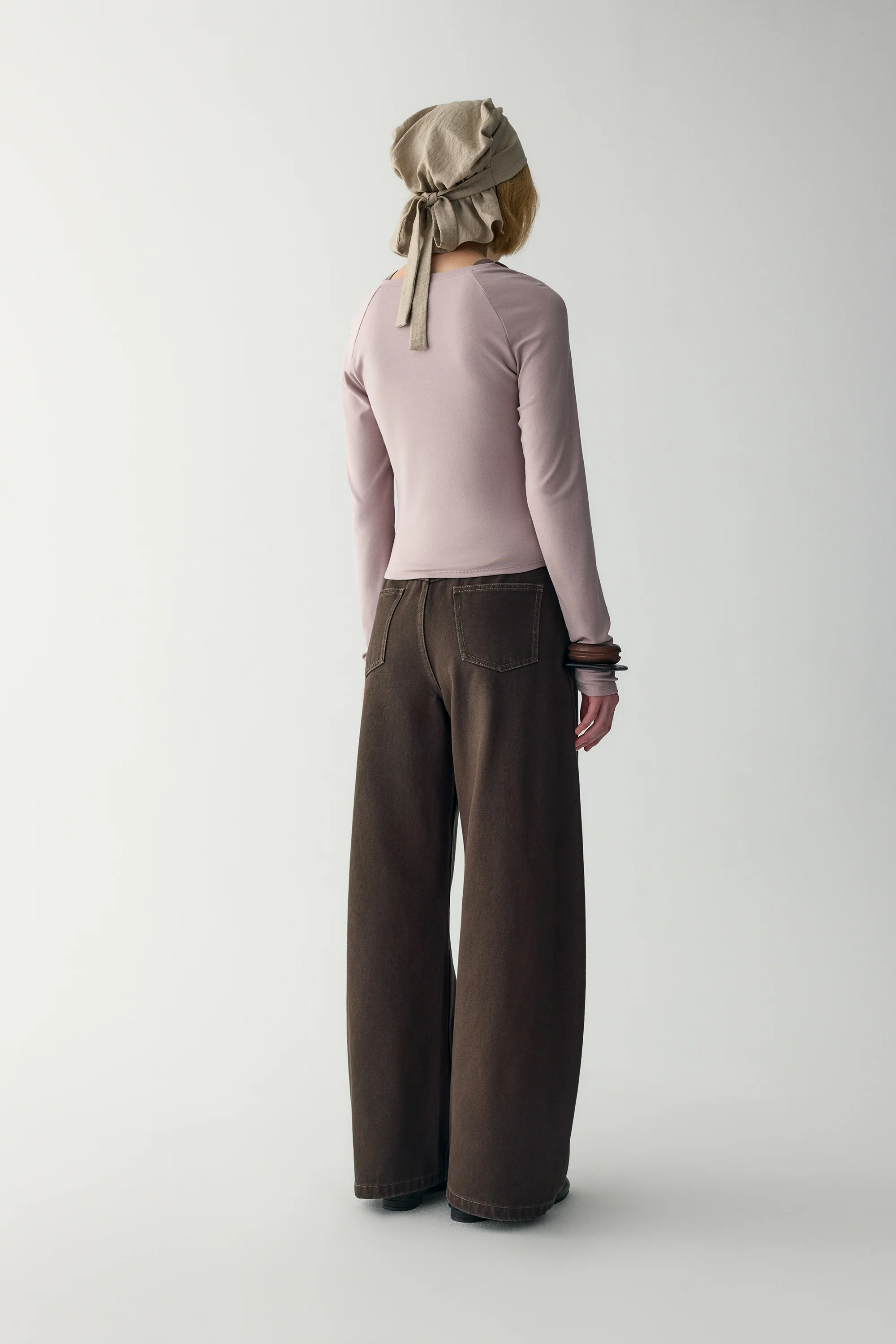 Curved Jeans - Image 20