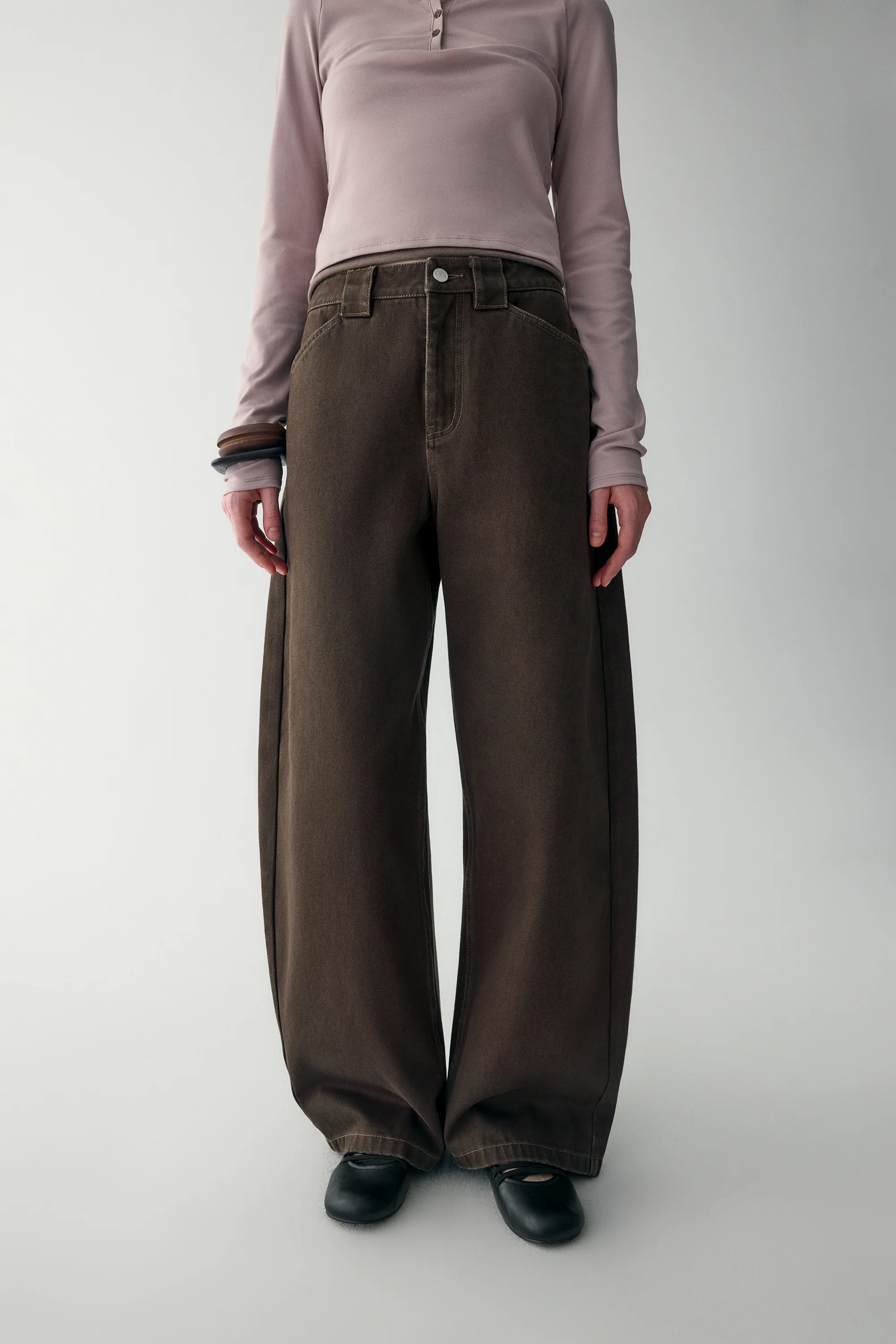 Curved Jeans - Image 24