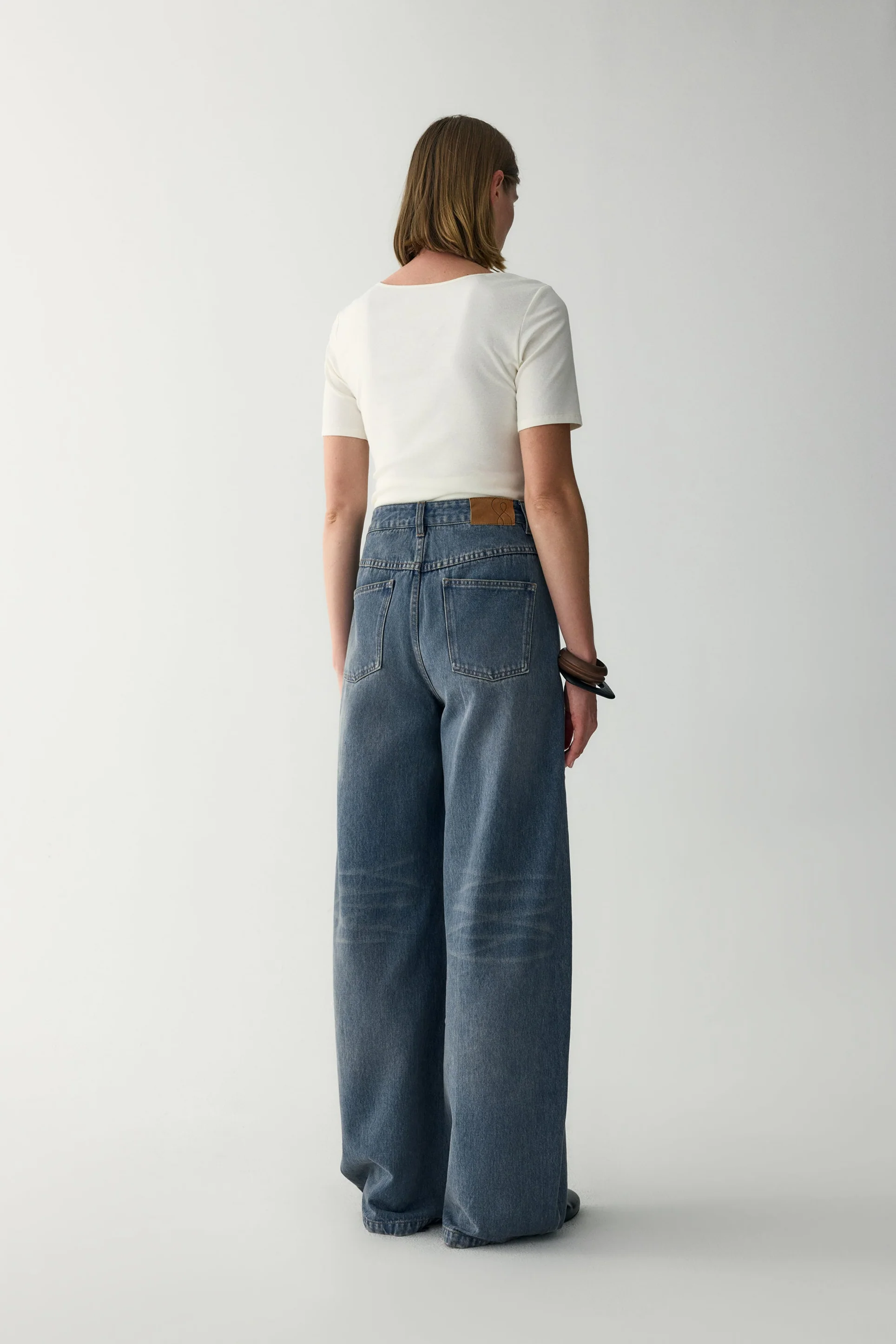 Washed Retro Curved Jeans - Image 16