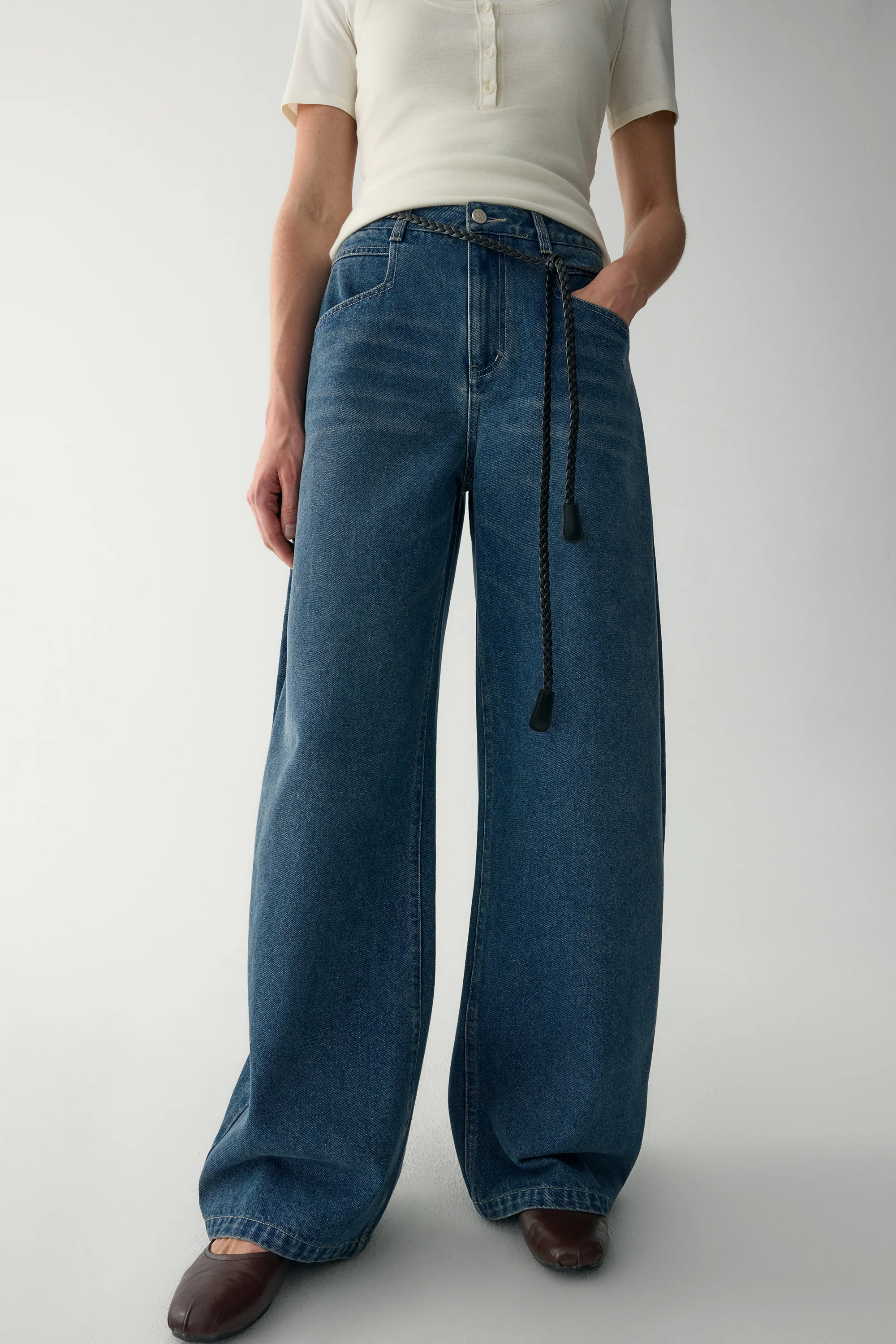 Washed Retro Curved Jeans - Image 5