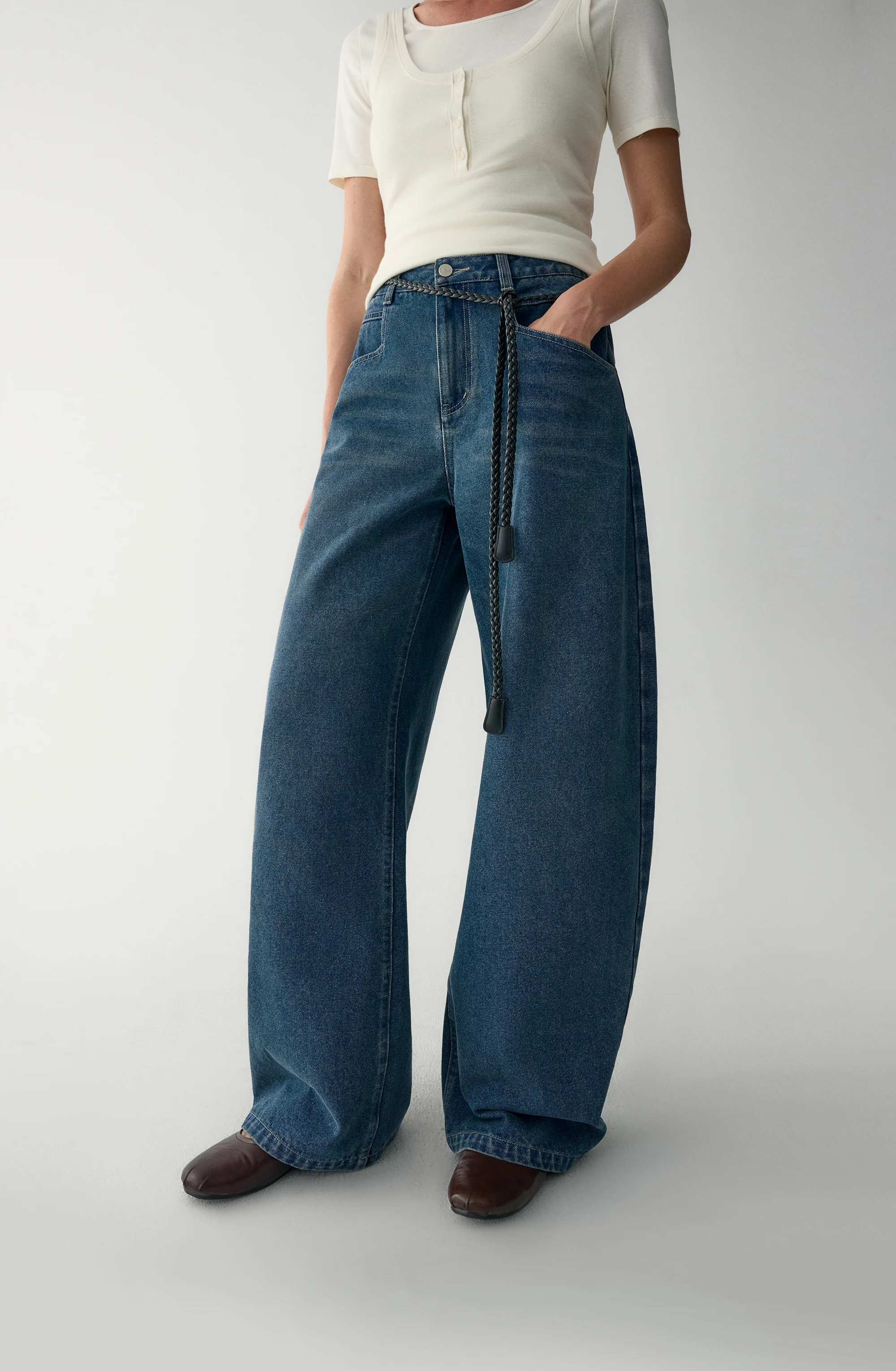 Washed Retro Curved Jeans - Image 7
