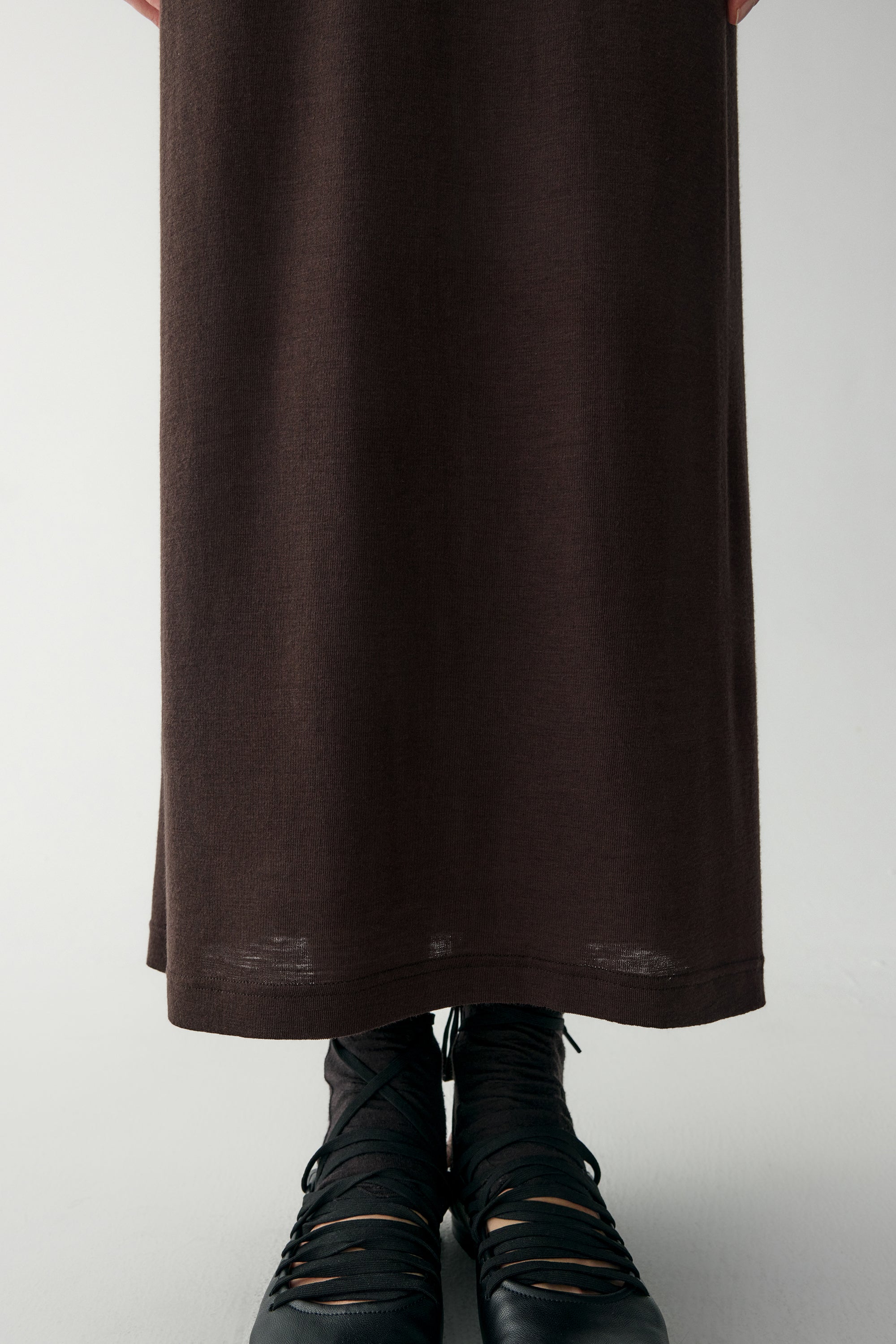 Wool Straight Midi Skirt - Image 10