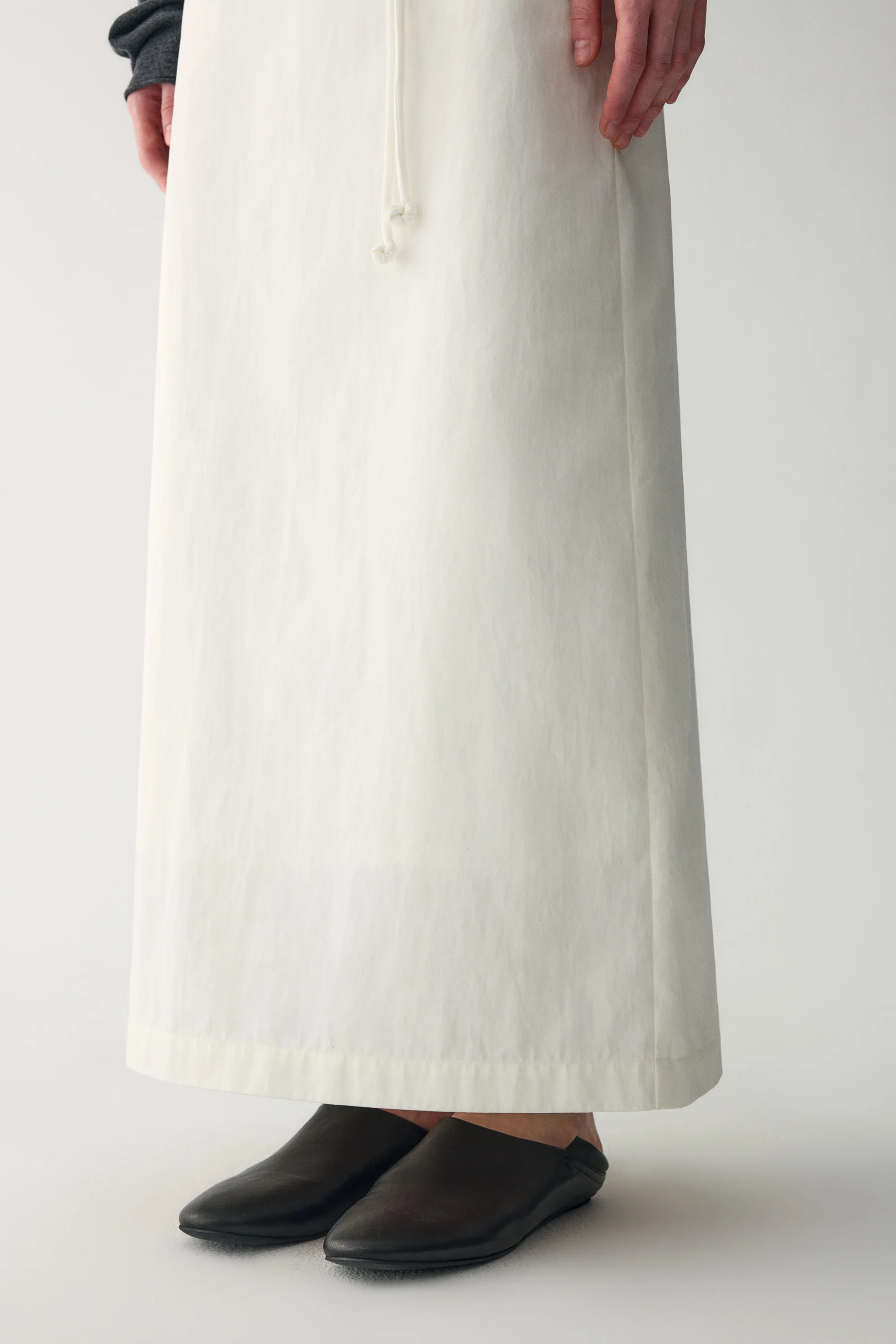 Straight Midi Skirt With Handmade Belt - Image 11