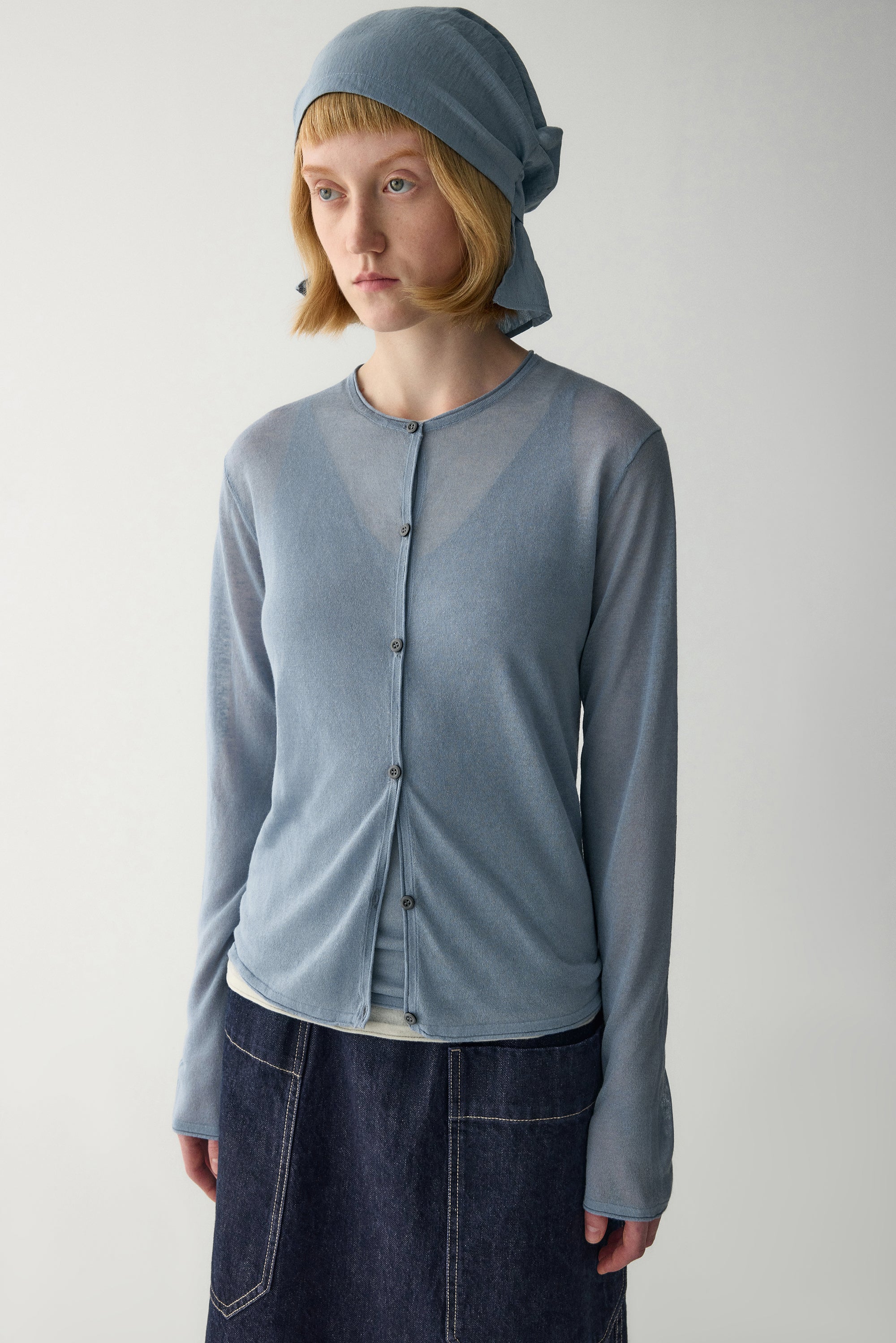Linen Classic Cardigan - Image 11