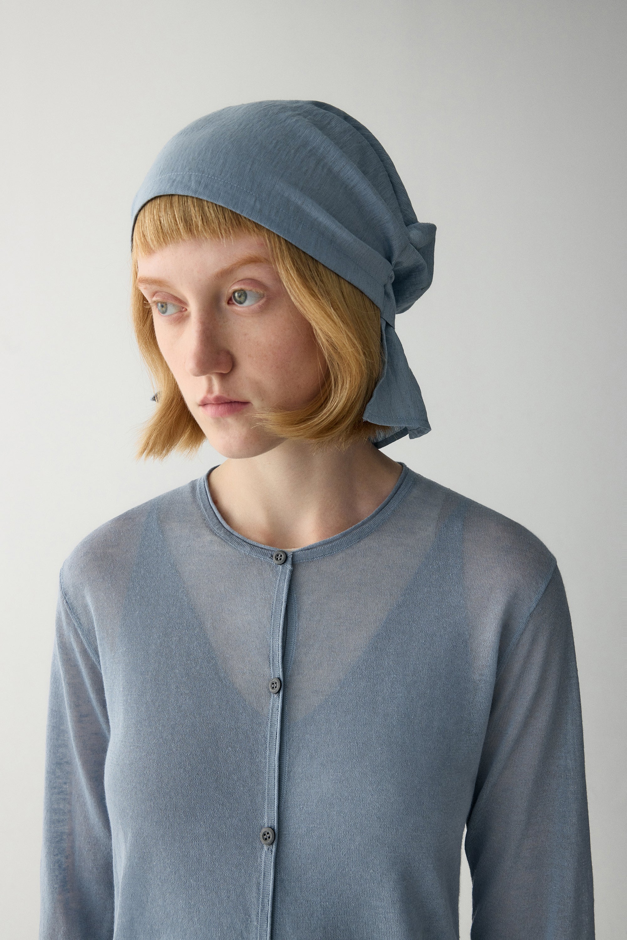 Linen Classic Cardigan - Image 14