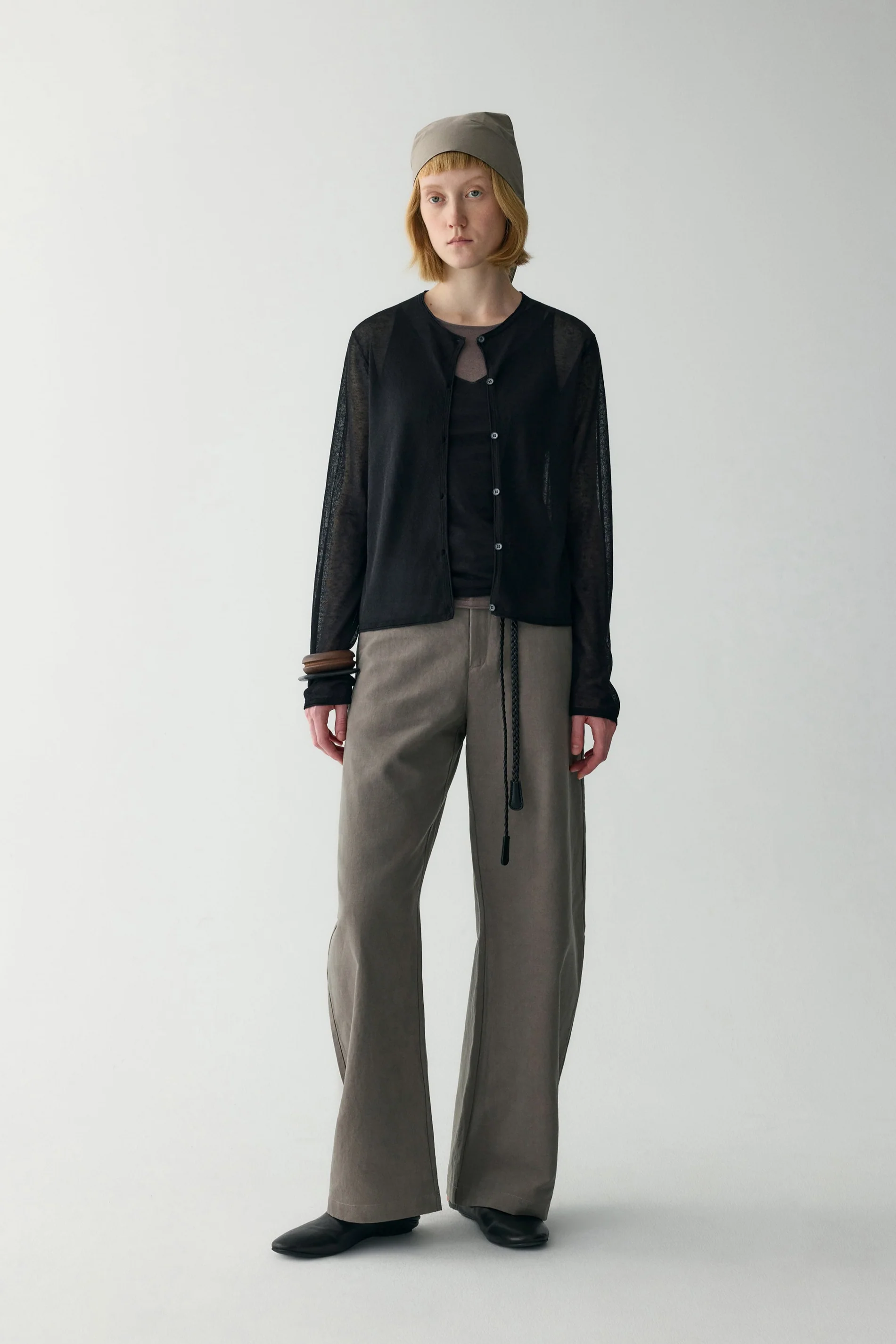 Linen Classic Cardigan - Image 18