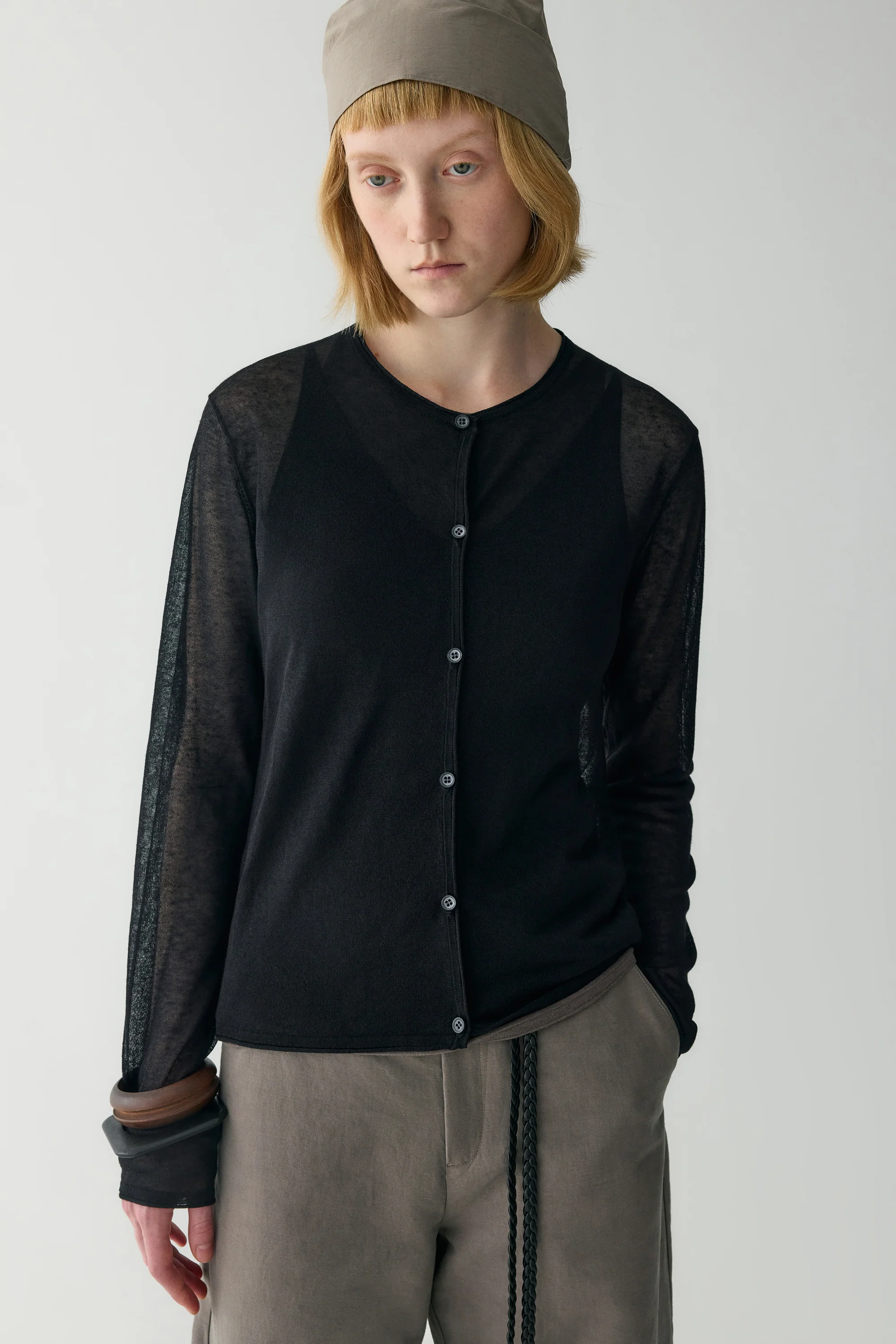 Linen Classic Cardigan - Image 21