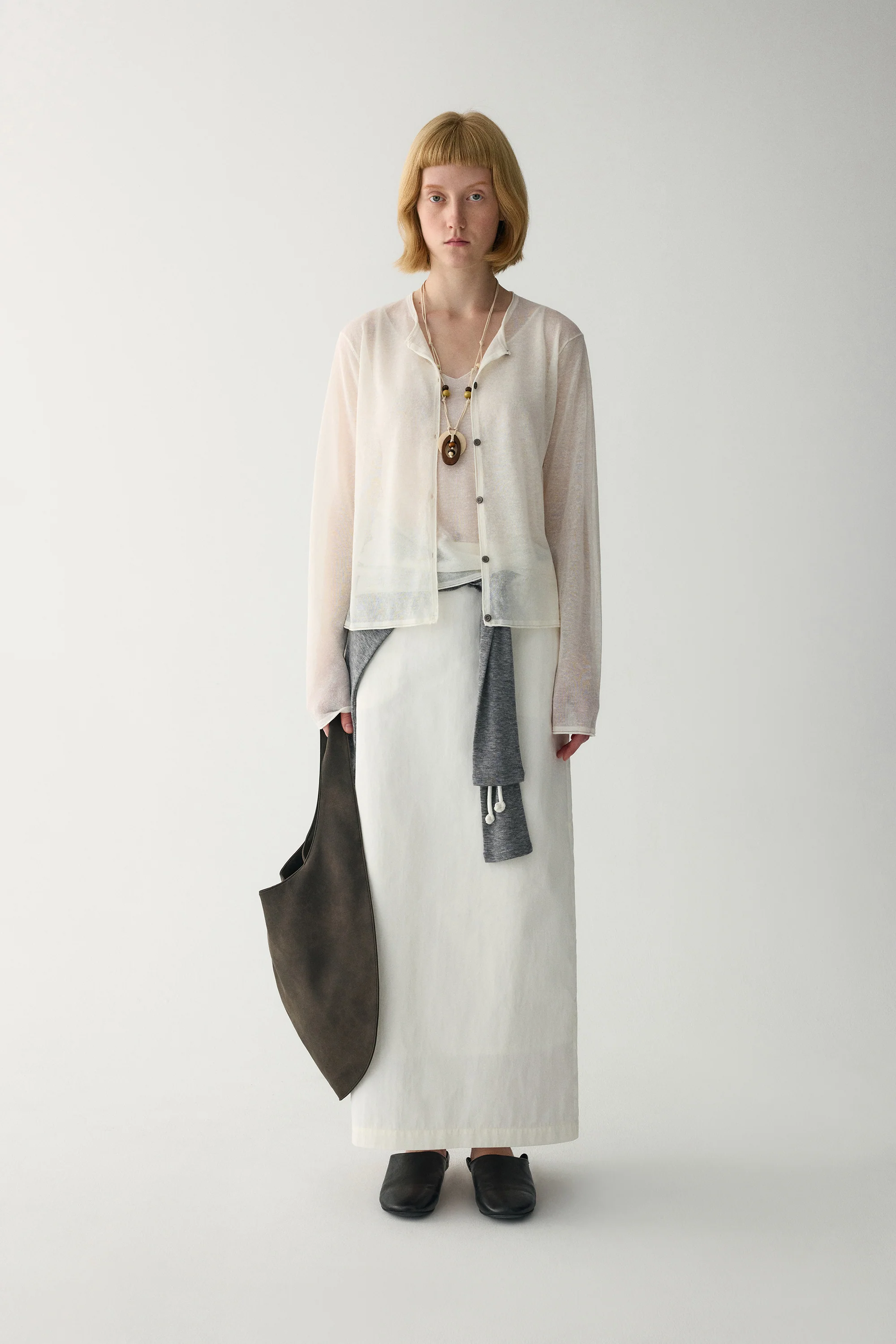 Linen Classic Cardigan - Image 3
