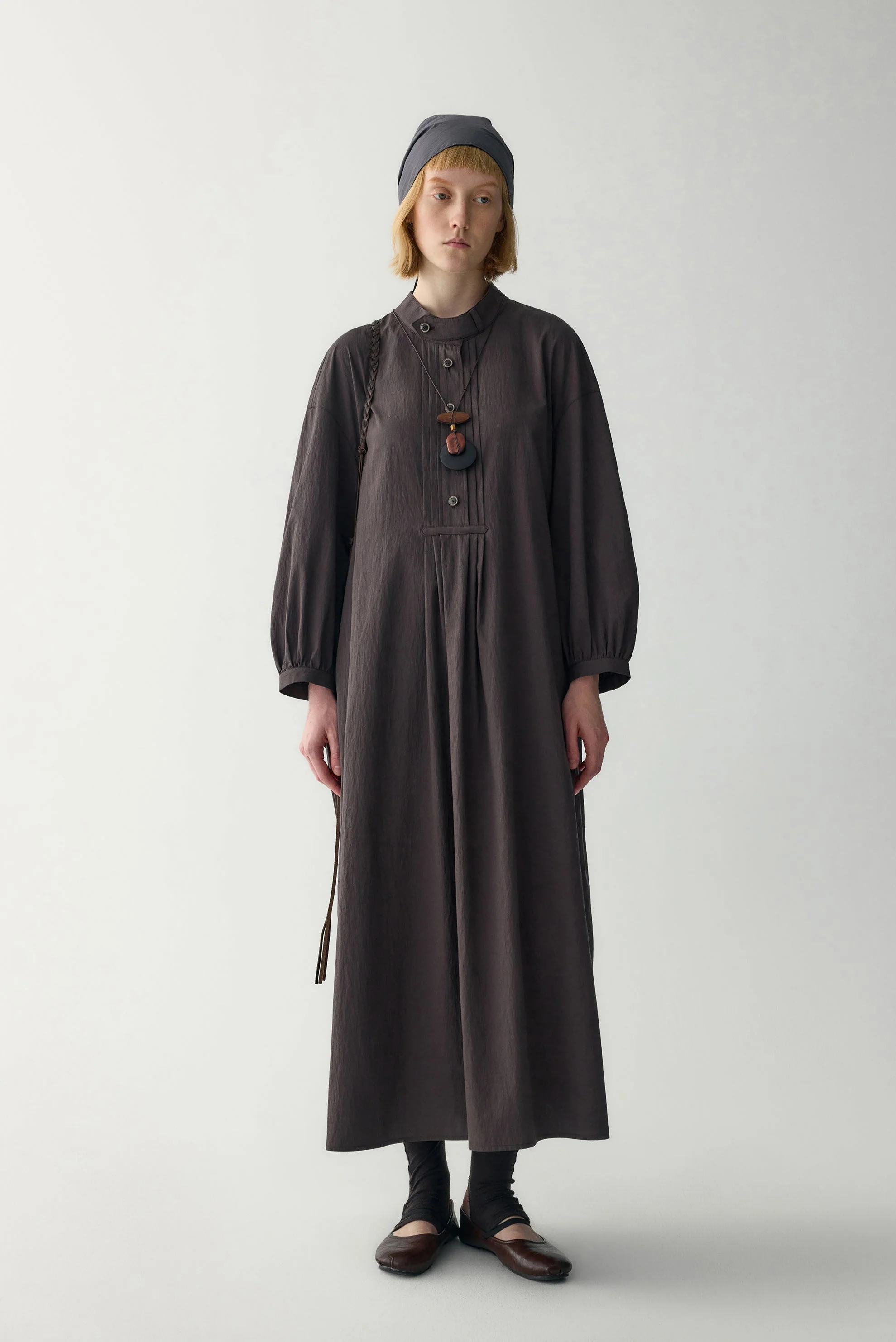 Loose-fit Pleated Plastron Dress - Image 11