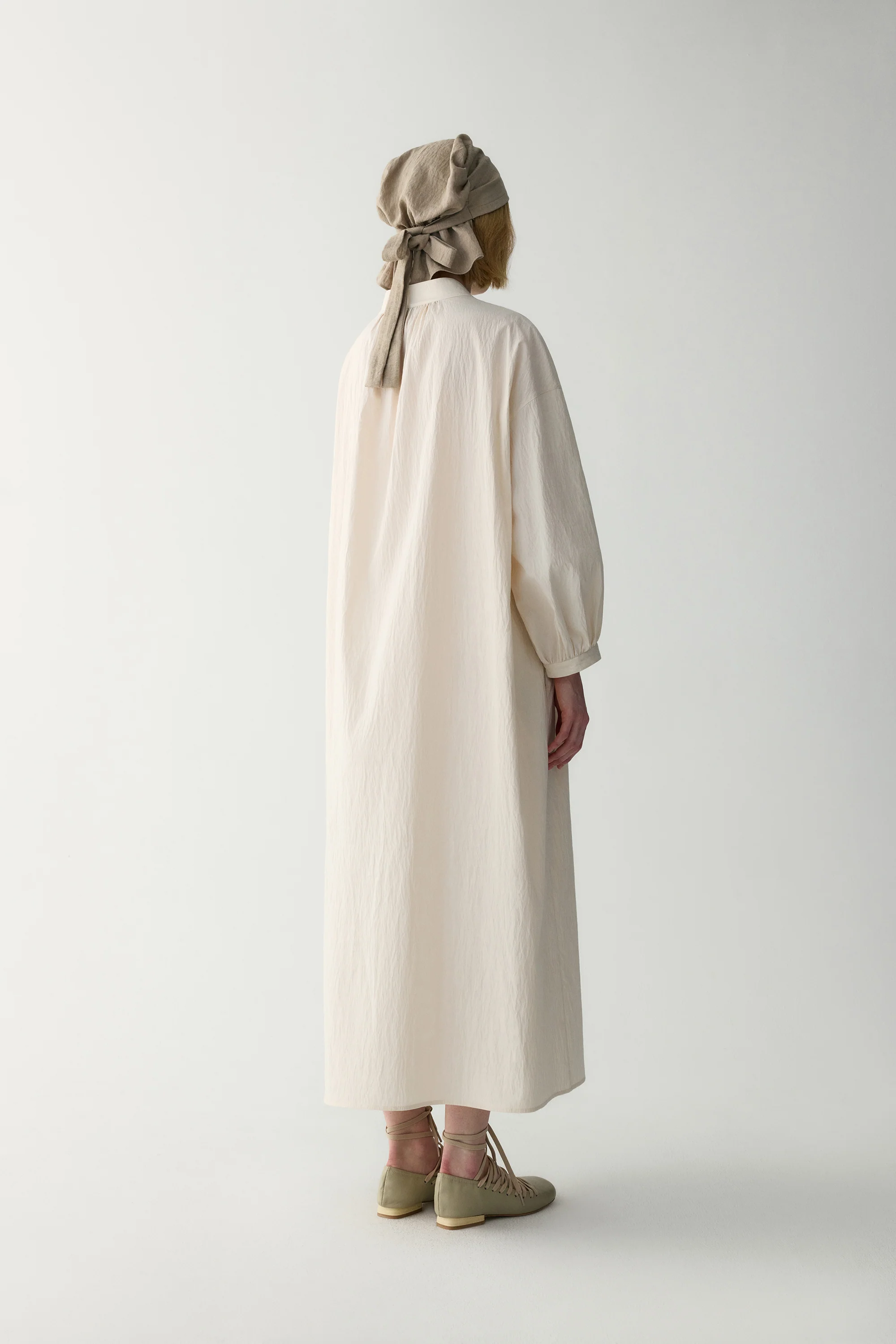 Loose-fit Pleated Plastron Dress - Image 3