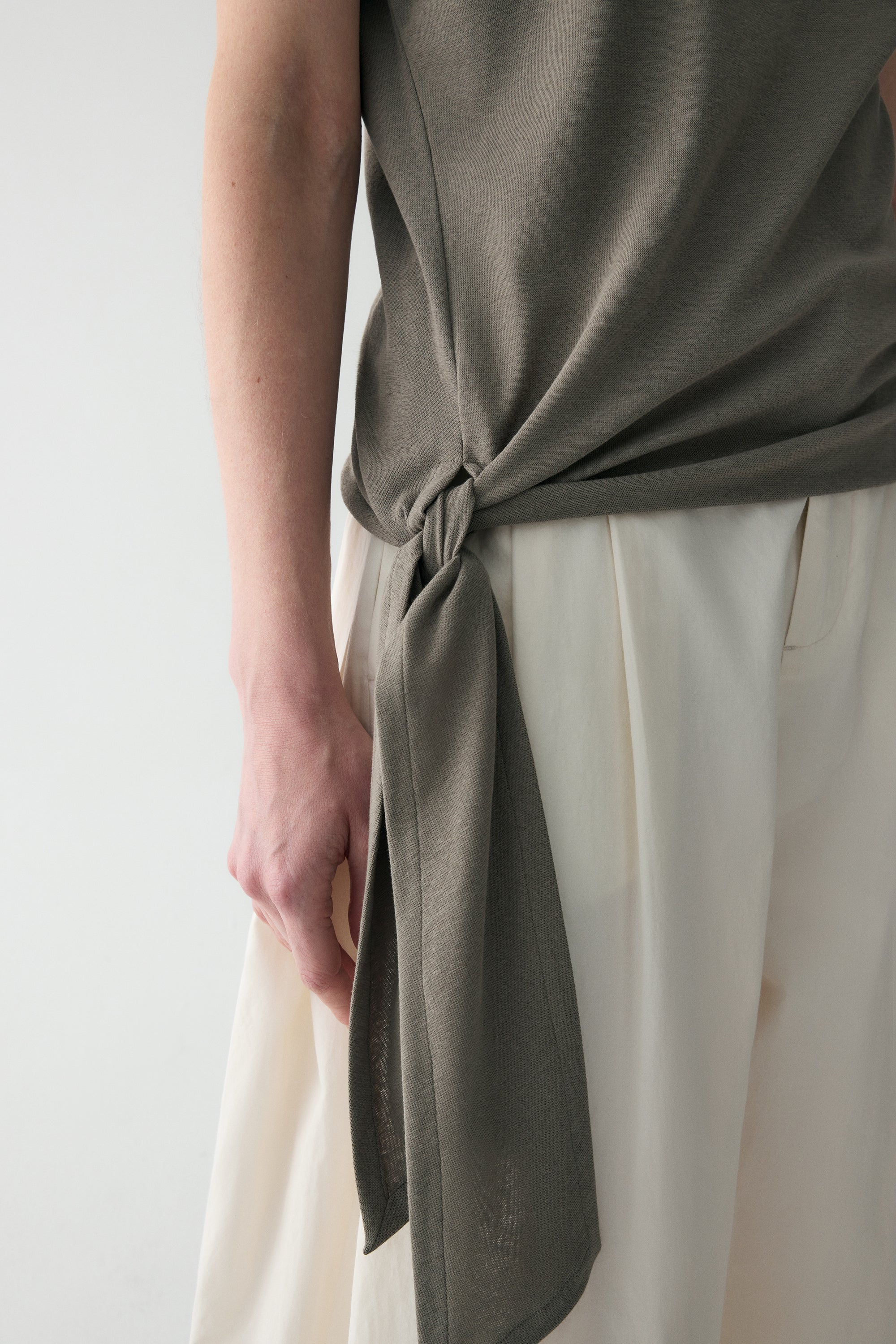 Short-sleeved Waist-knot Top - Image 11