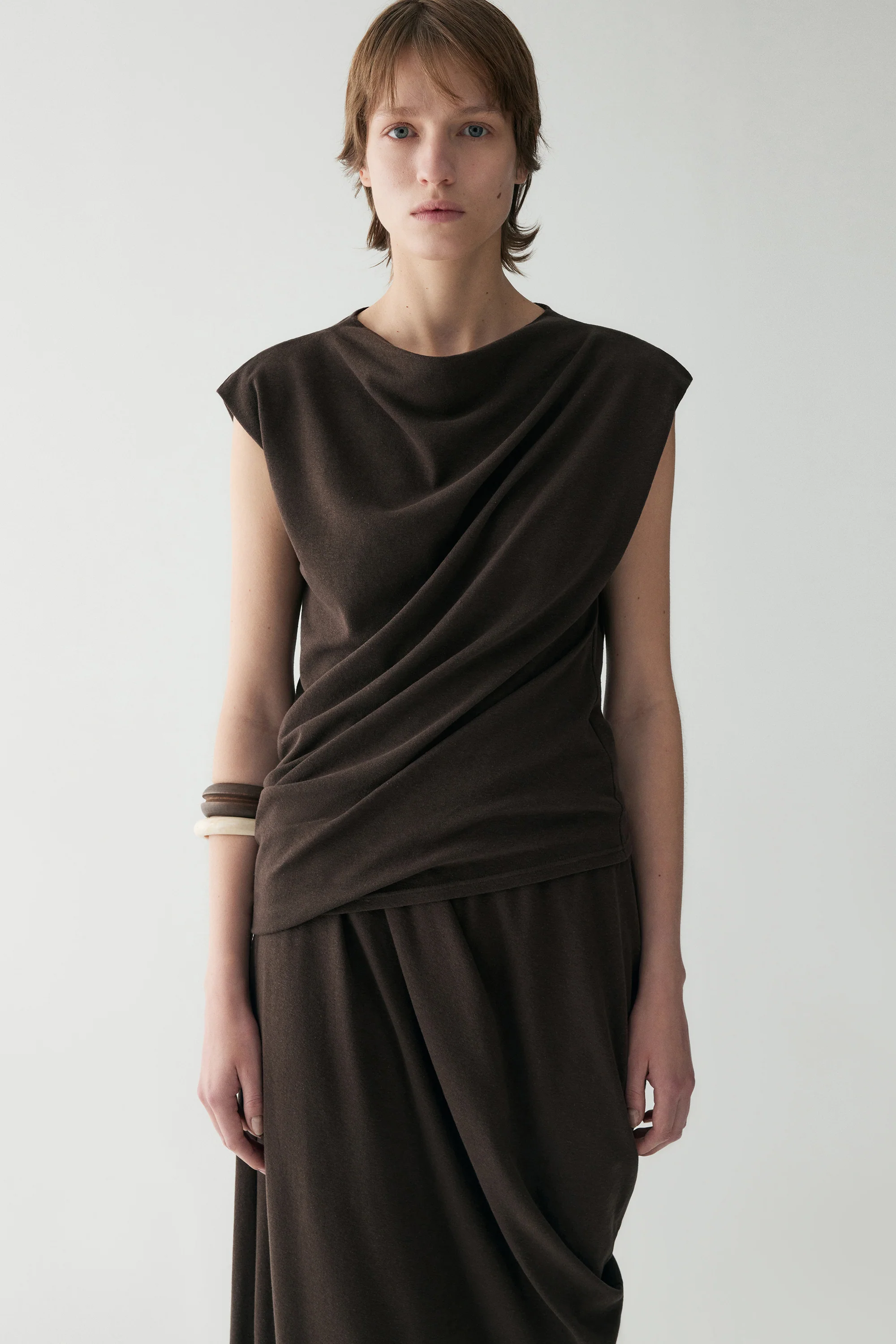 Cotton-linen Pleated T-shirt - Image 16
