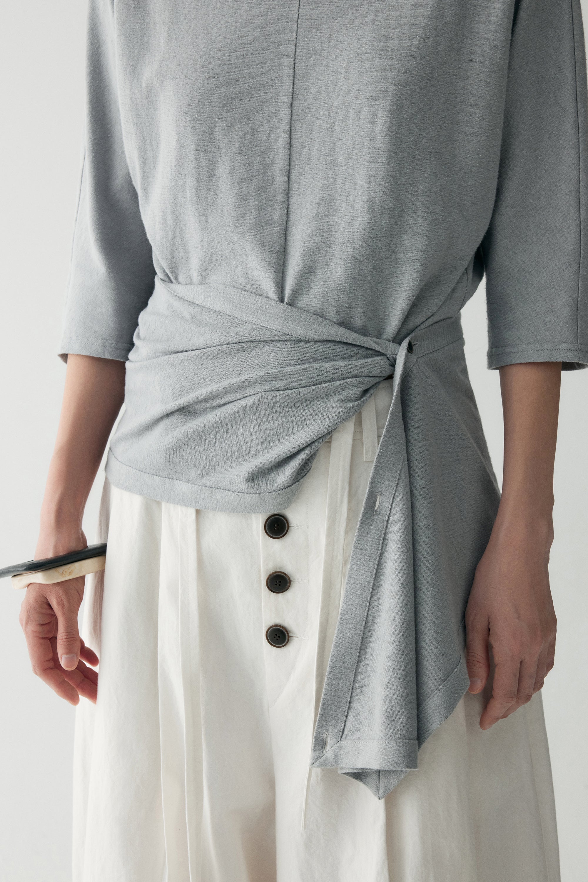 Hemp Cotton Wrap T-shirt - Image 18