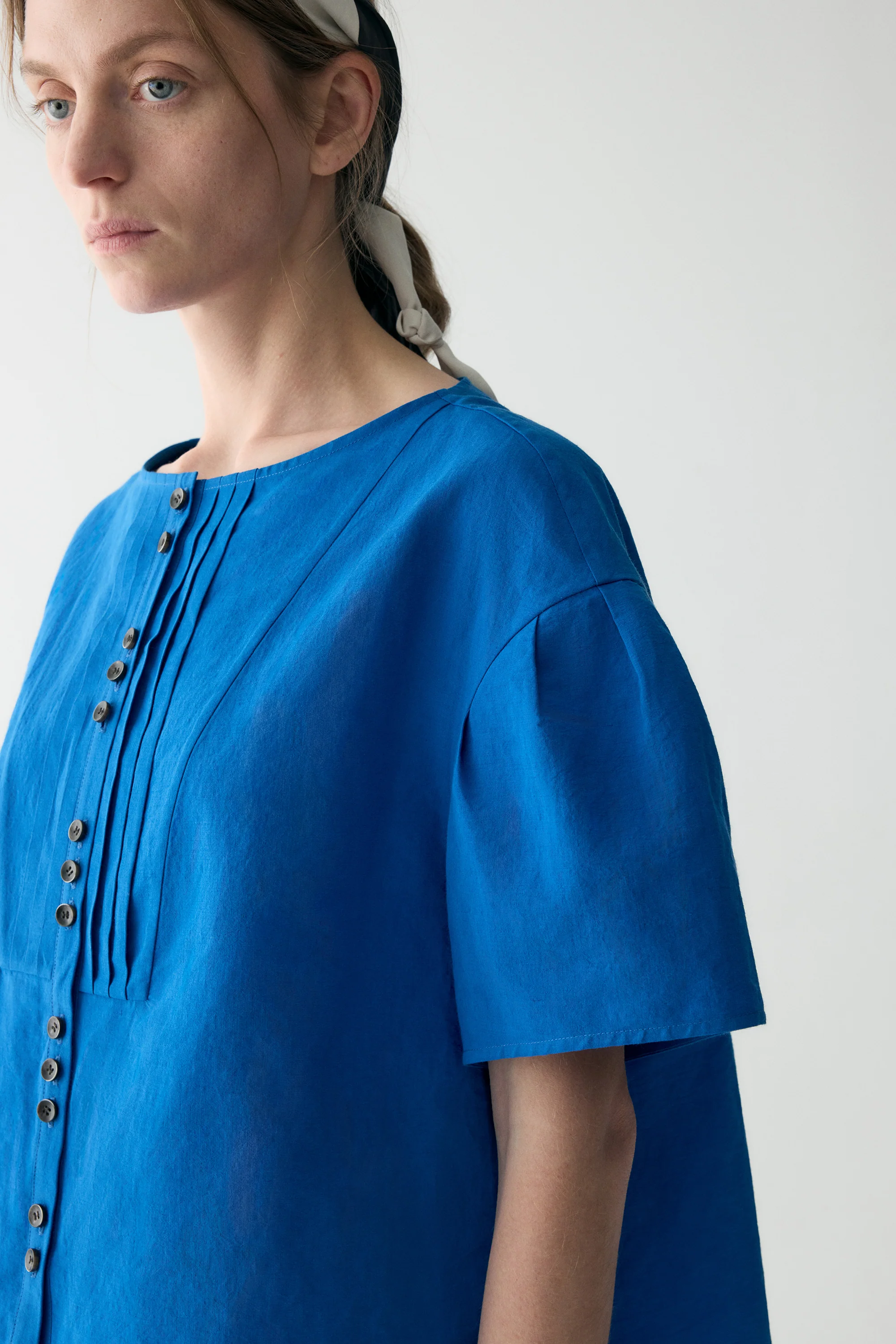 Cotton Pleated Shirt - Image 11