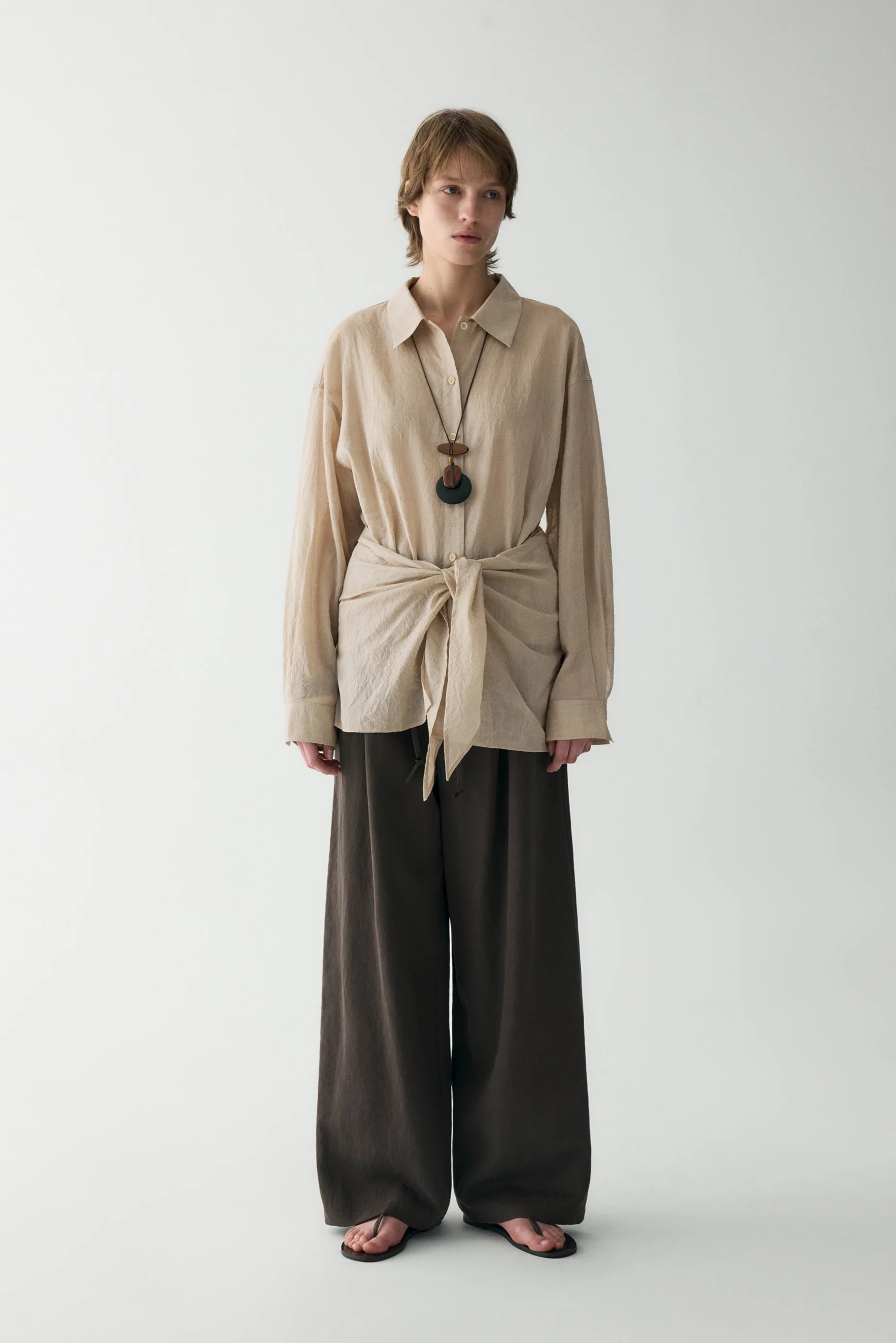 Cotton Knotted T-shirt - Image 13
