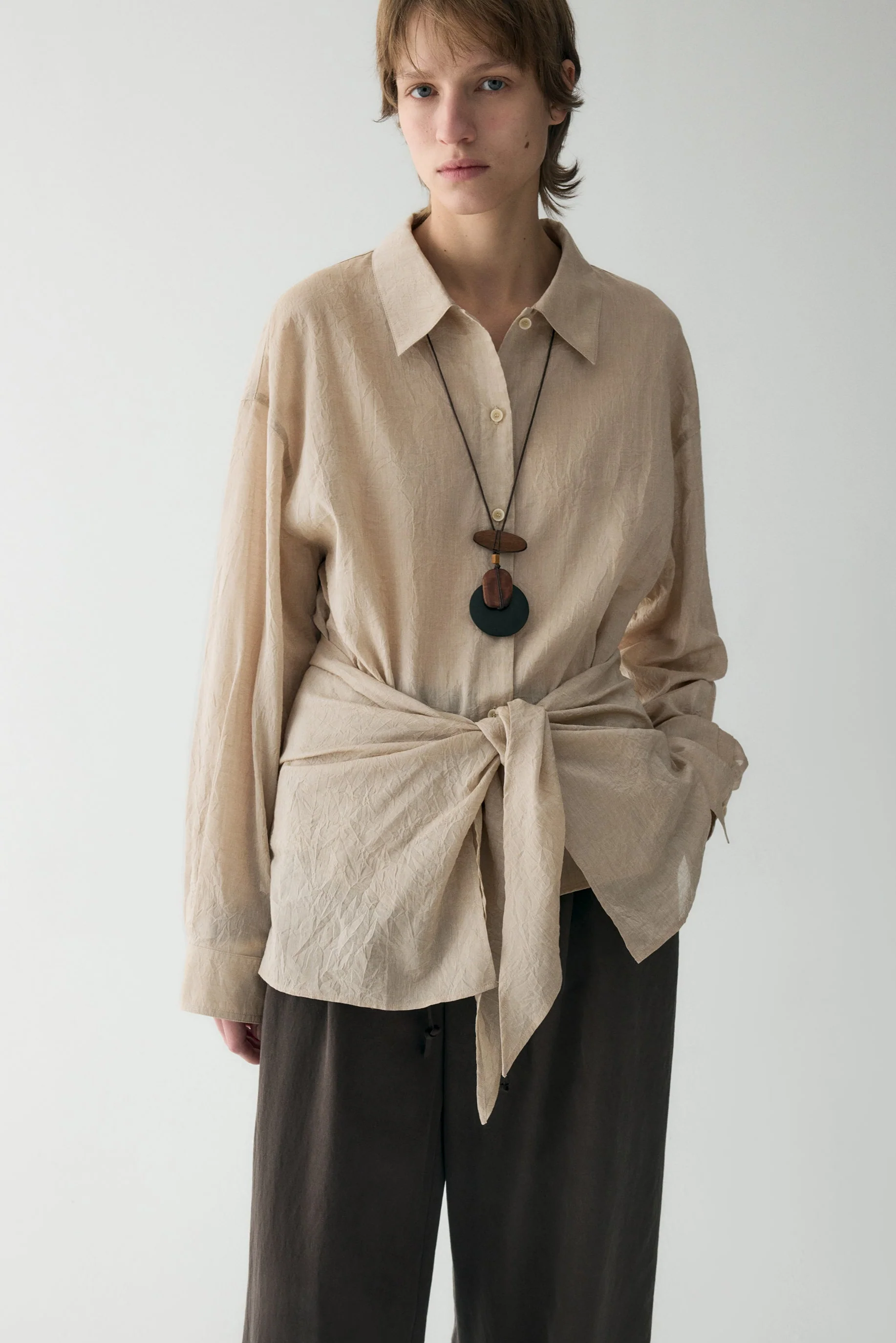 Cotton Knotted T-shirt - Image 16