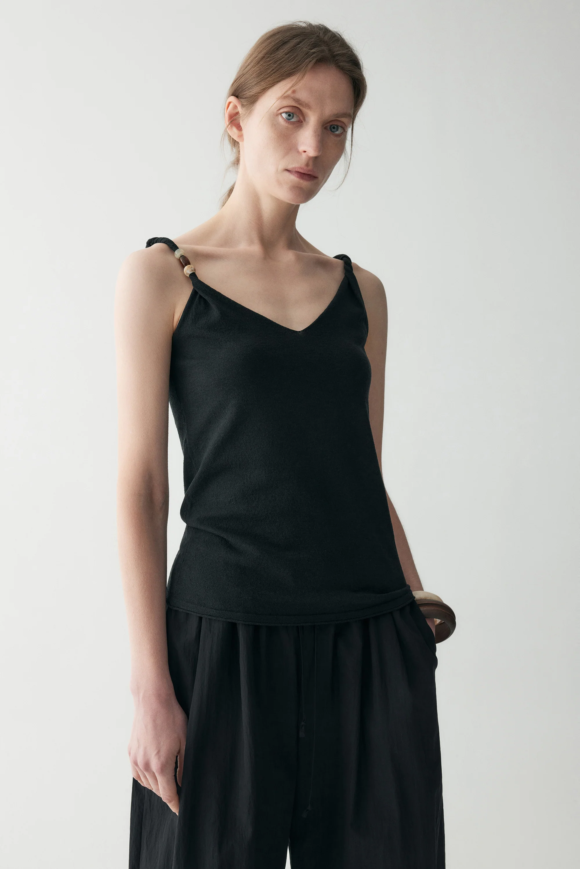 Linen V-neck Knitted Top - Image 22