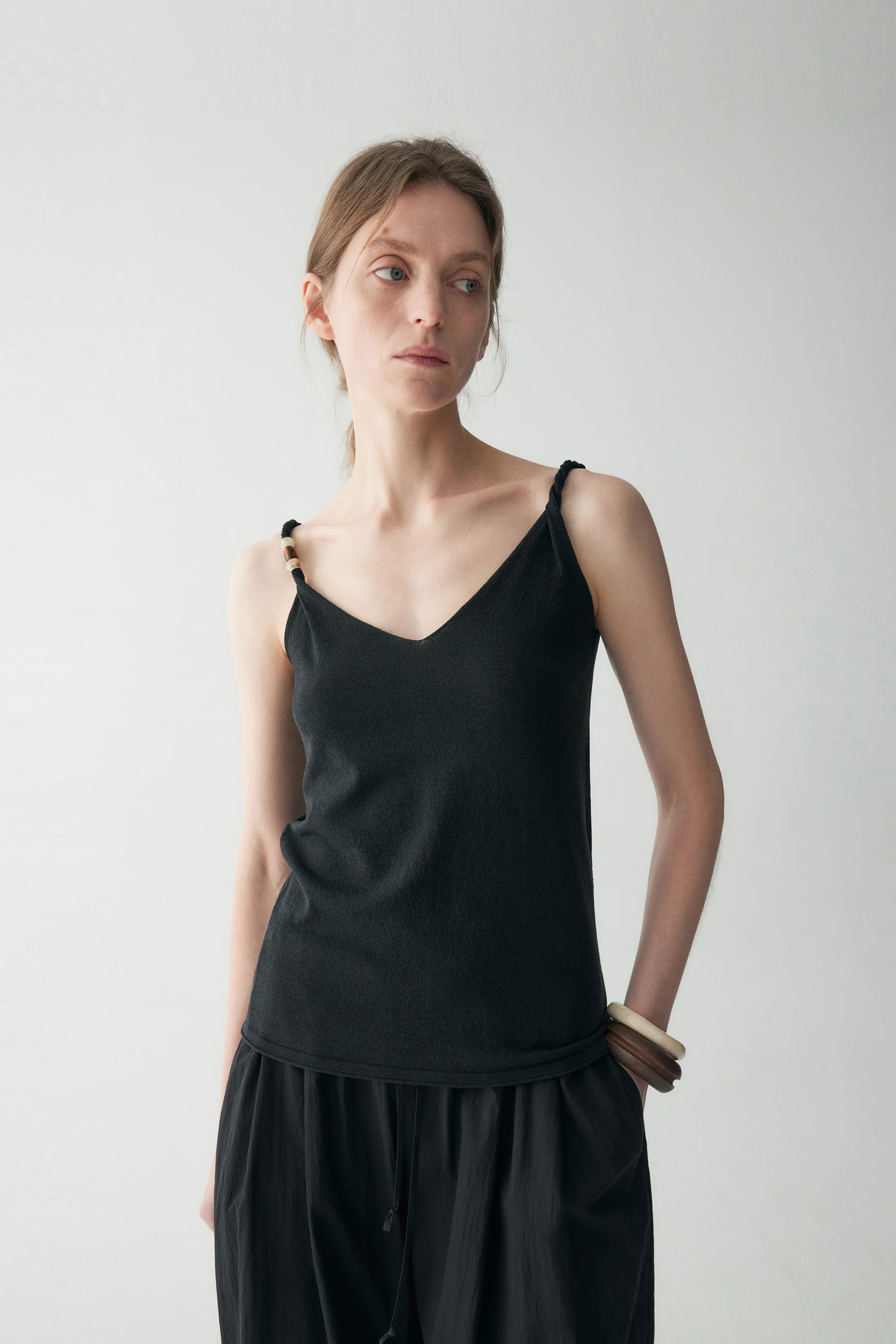 Linen V-neck Knitted Top - Image 4