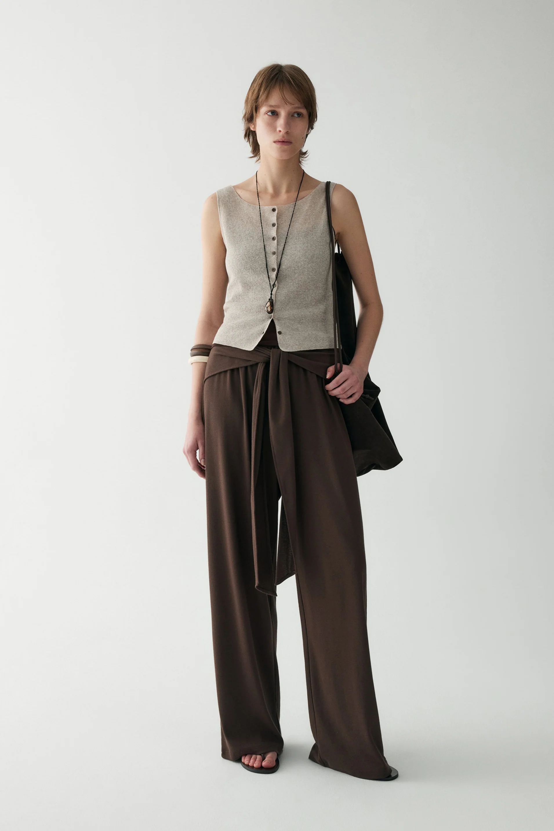 Cotton-linen Kintted Vest - Image 10