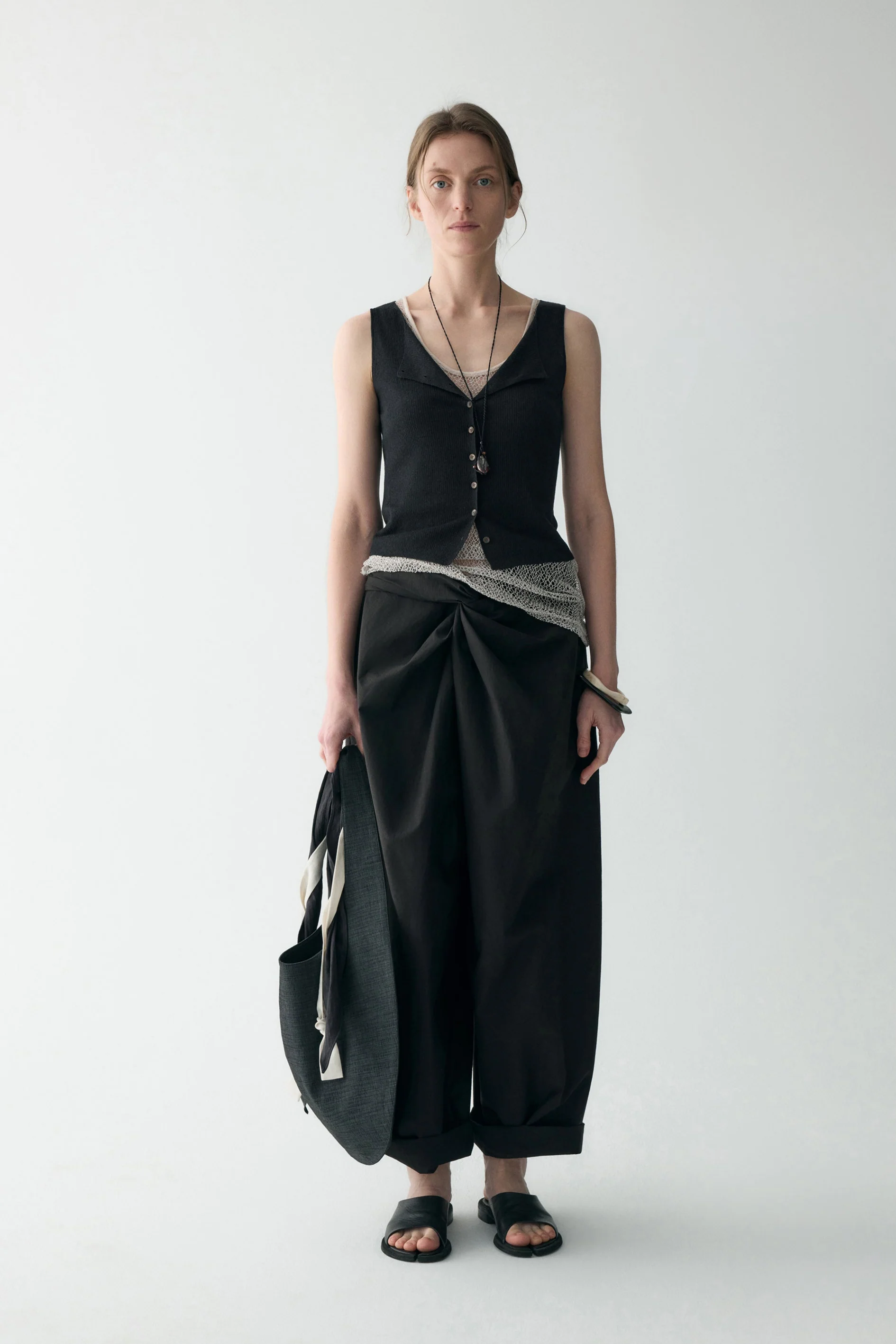 Cotton-linen Kintted Vest - Image 14