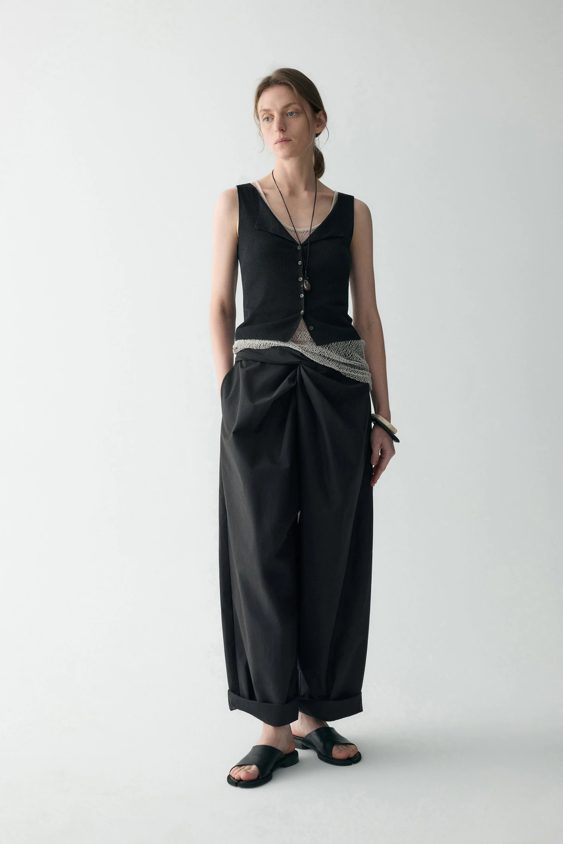 Cotton-linen Kintted Vest - Image 15
