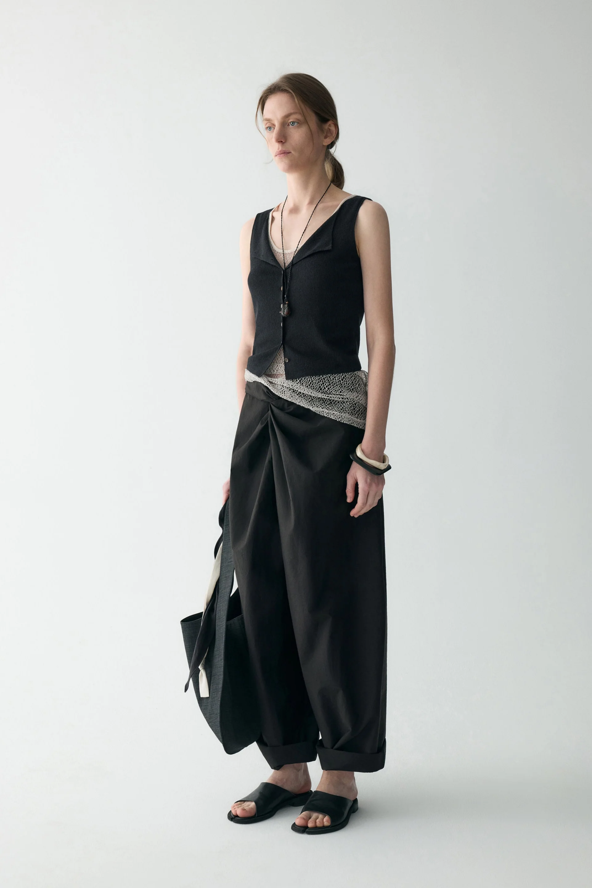 Cotton-linen Kintted Vest - Image 16