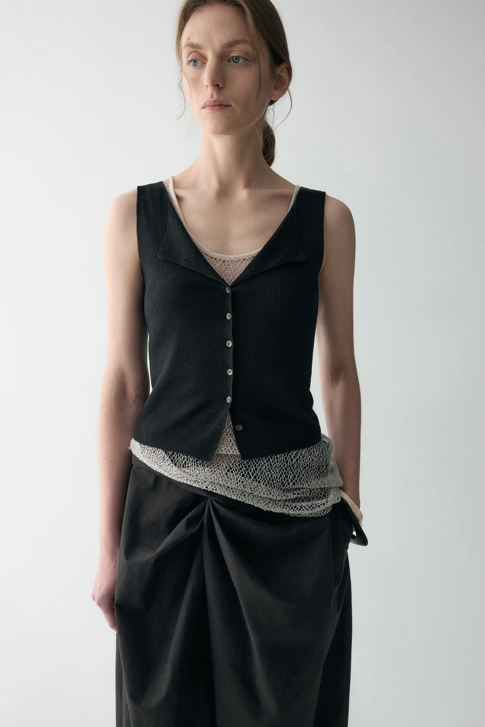 Cotton-linen Kintted Vest - Image 17