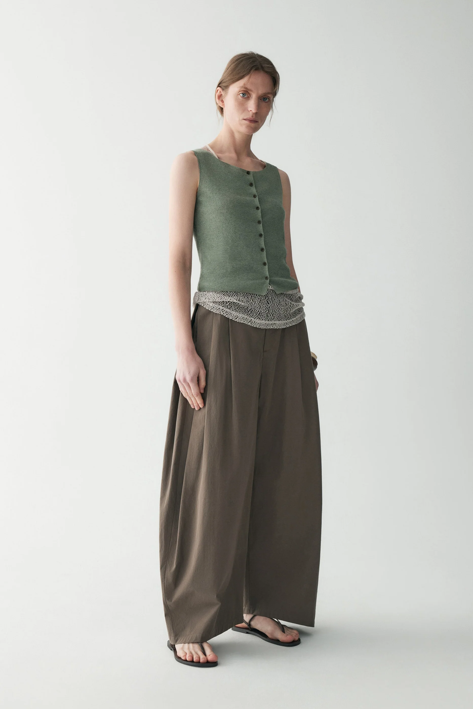 Cotton-linen Kintted Vest - Image 4