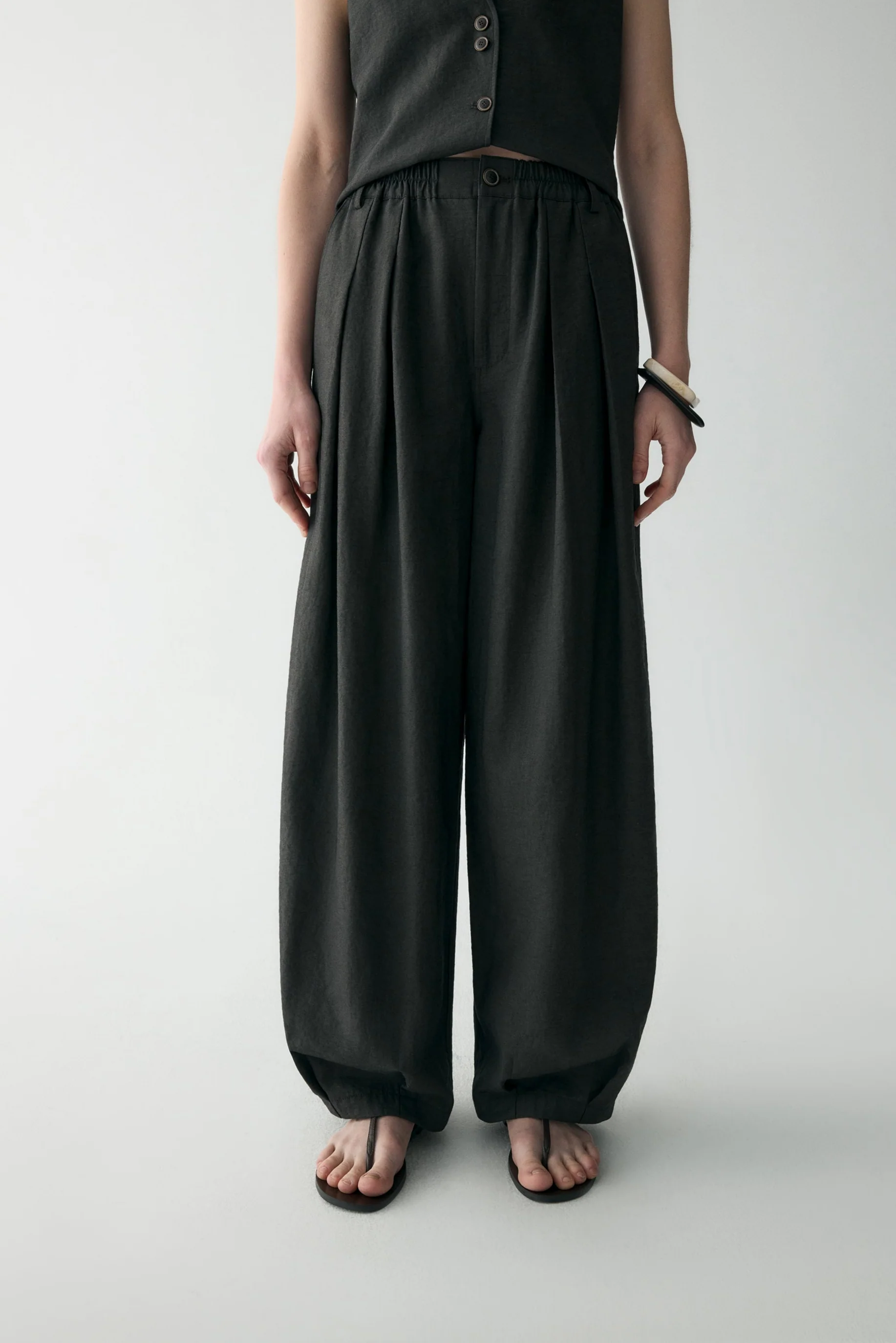 Elasticated Wide-leg Pants - Image 16