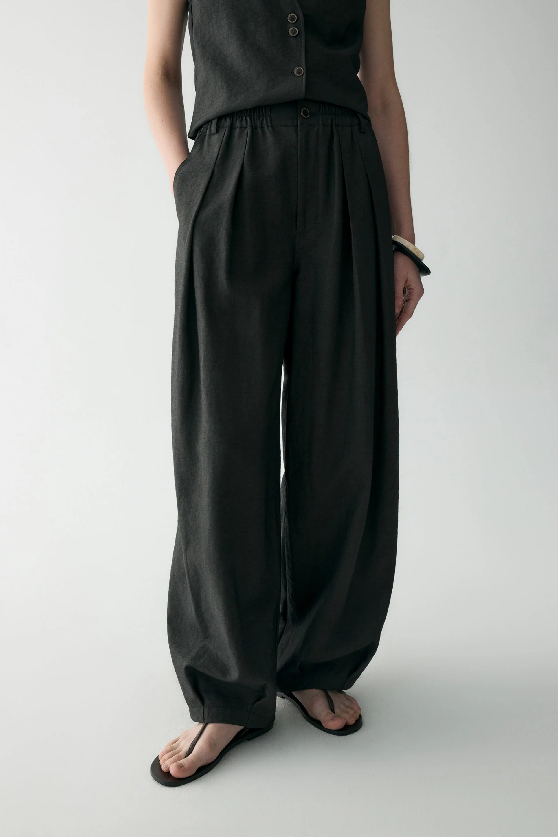 Elasticated Wide-leg Pants - Image 18