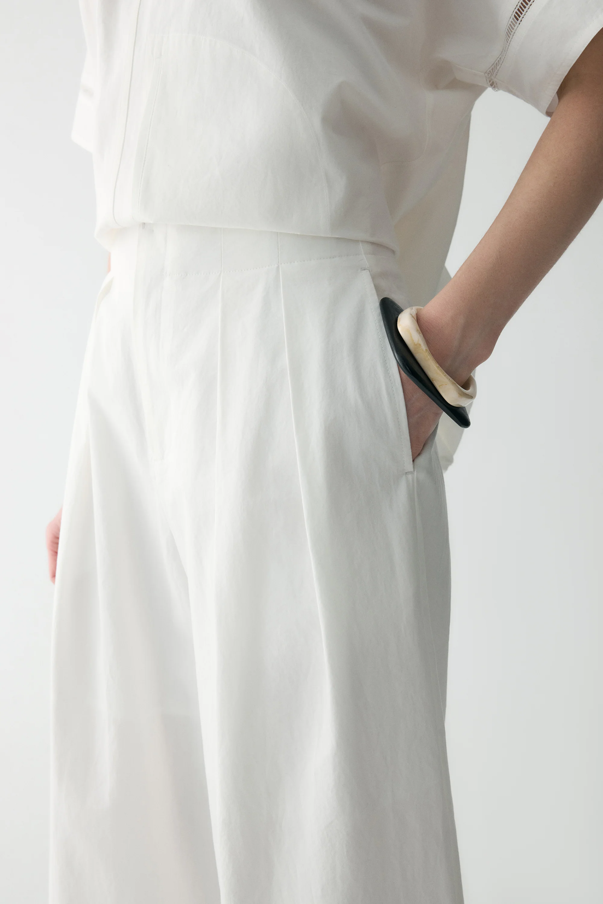 Pleated Cotton Pants - Image 10