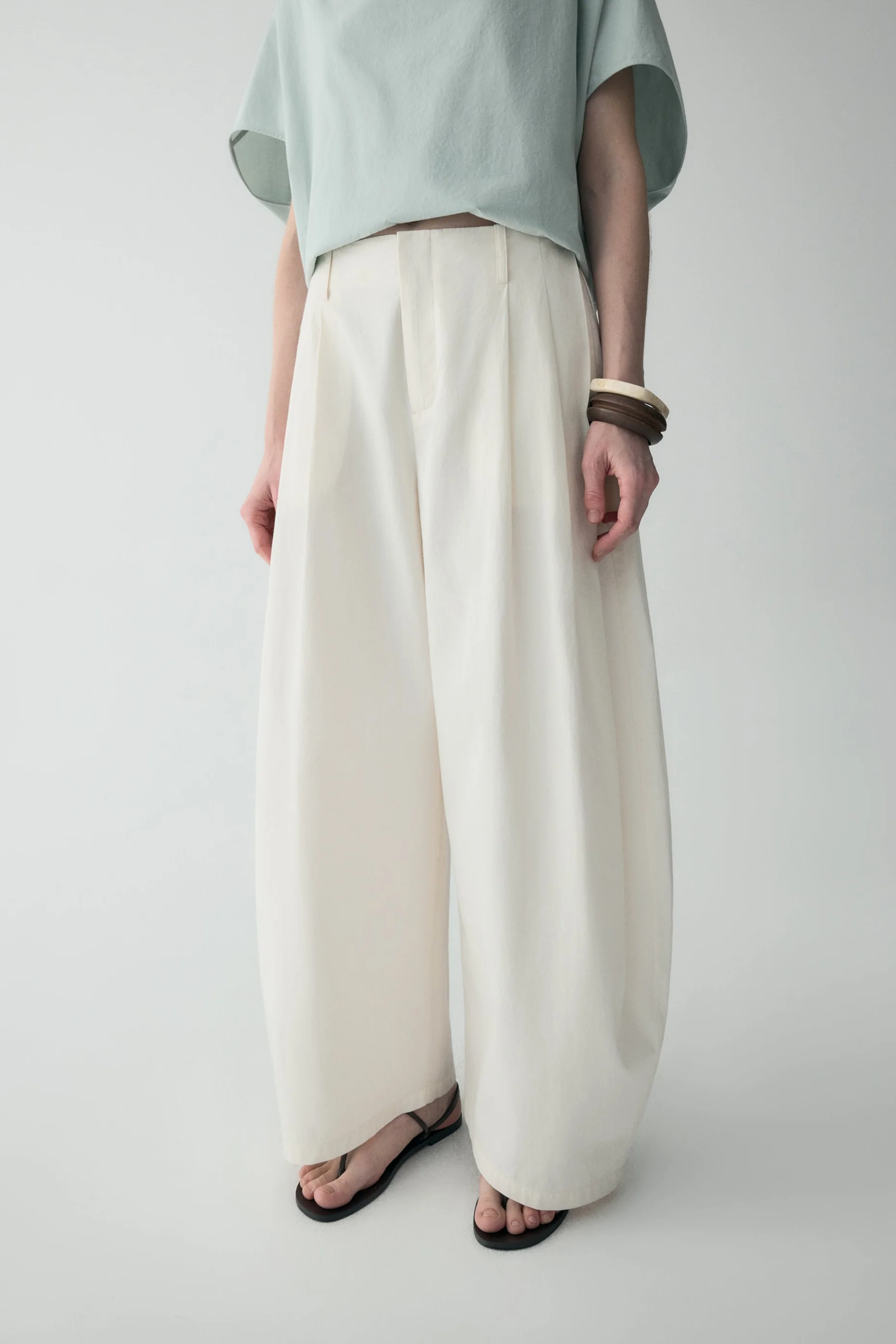 Cotton Pleated Curved Pants - Image 8