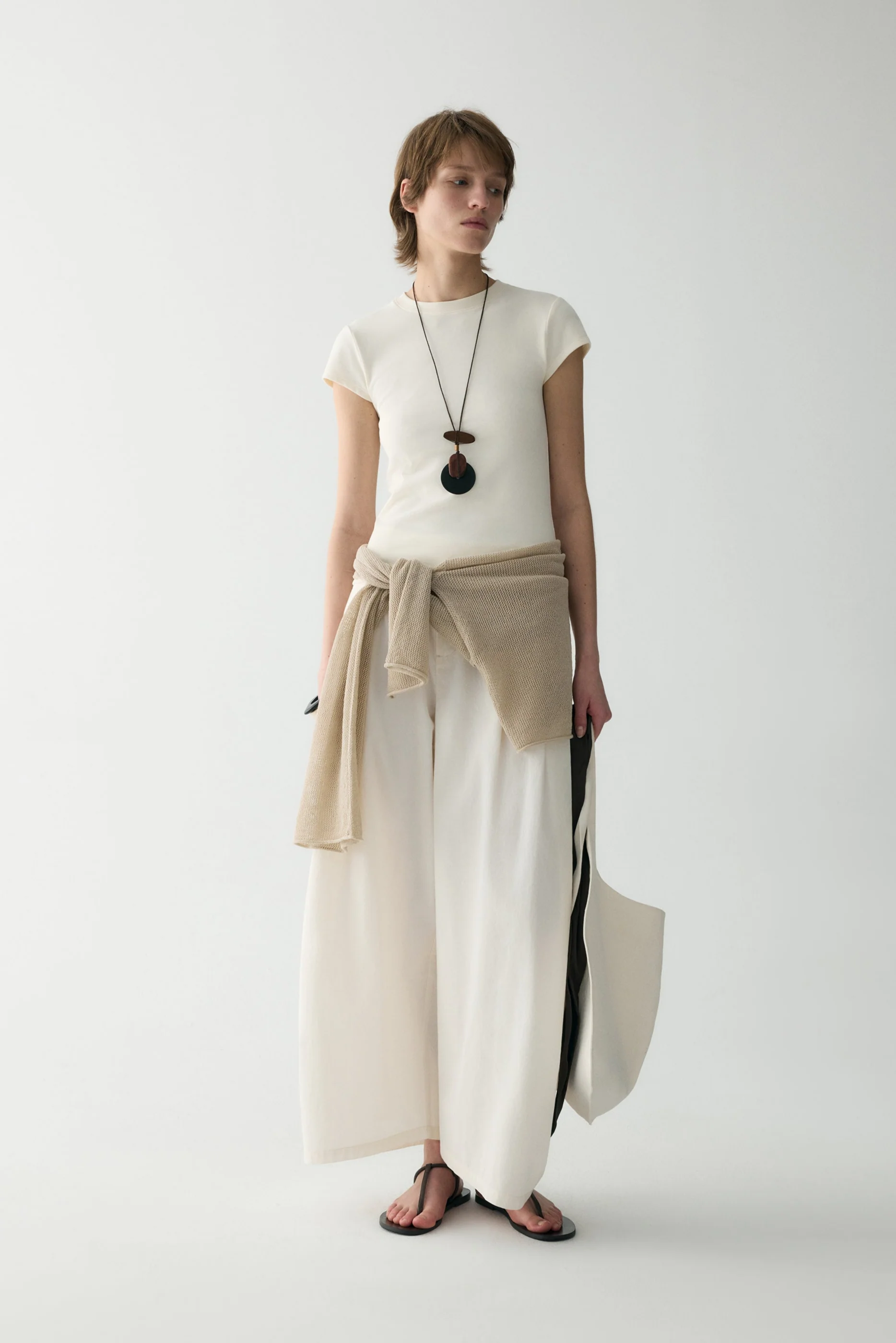 Cotton Pleated Curved Pants - Image 9