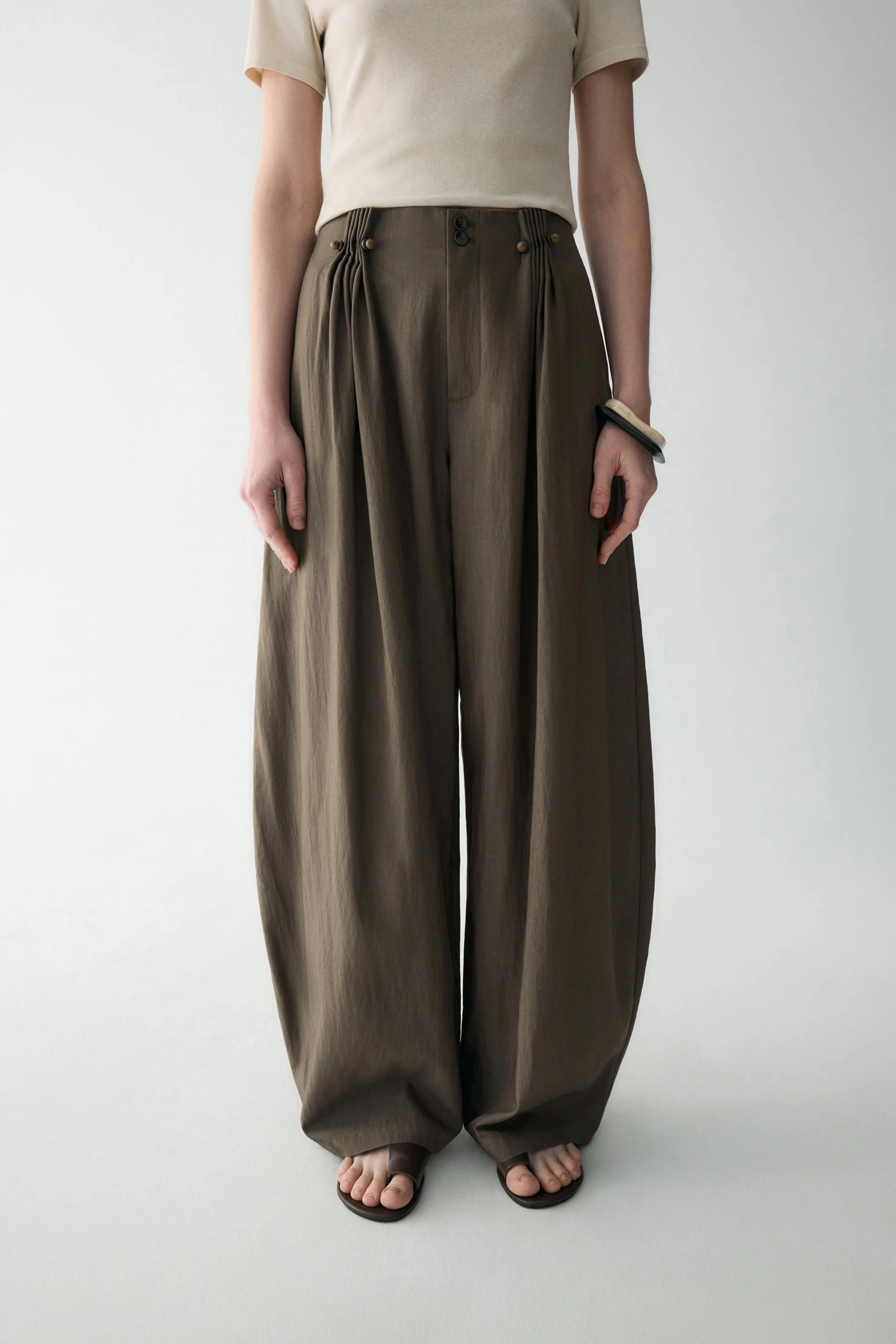 Pleated Curved Pants - Image 11