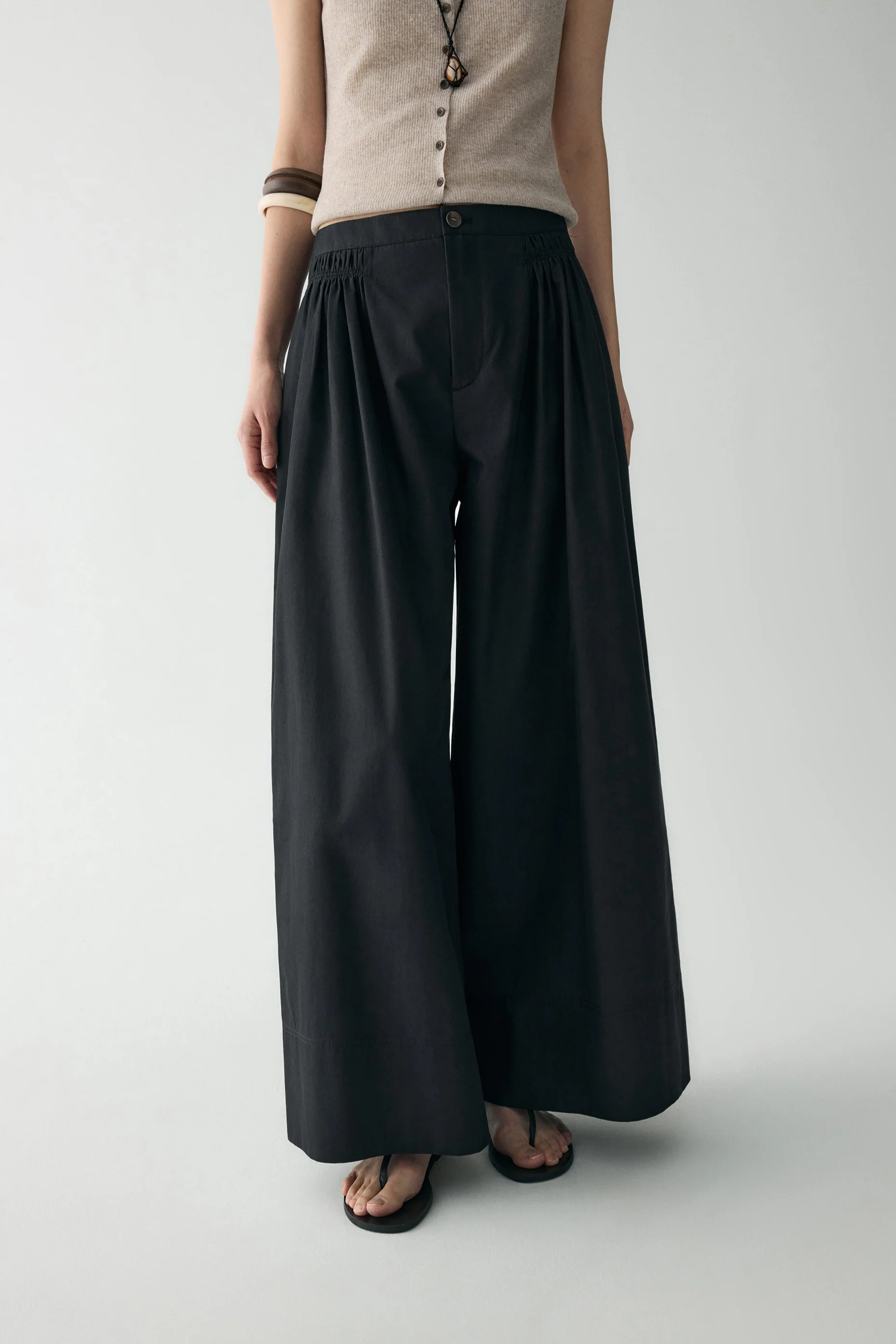 Cotton Pleated Pants - Image 13