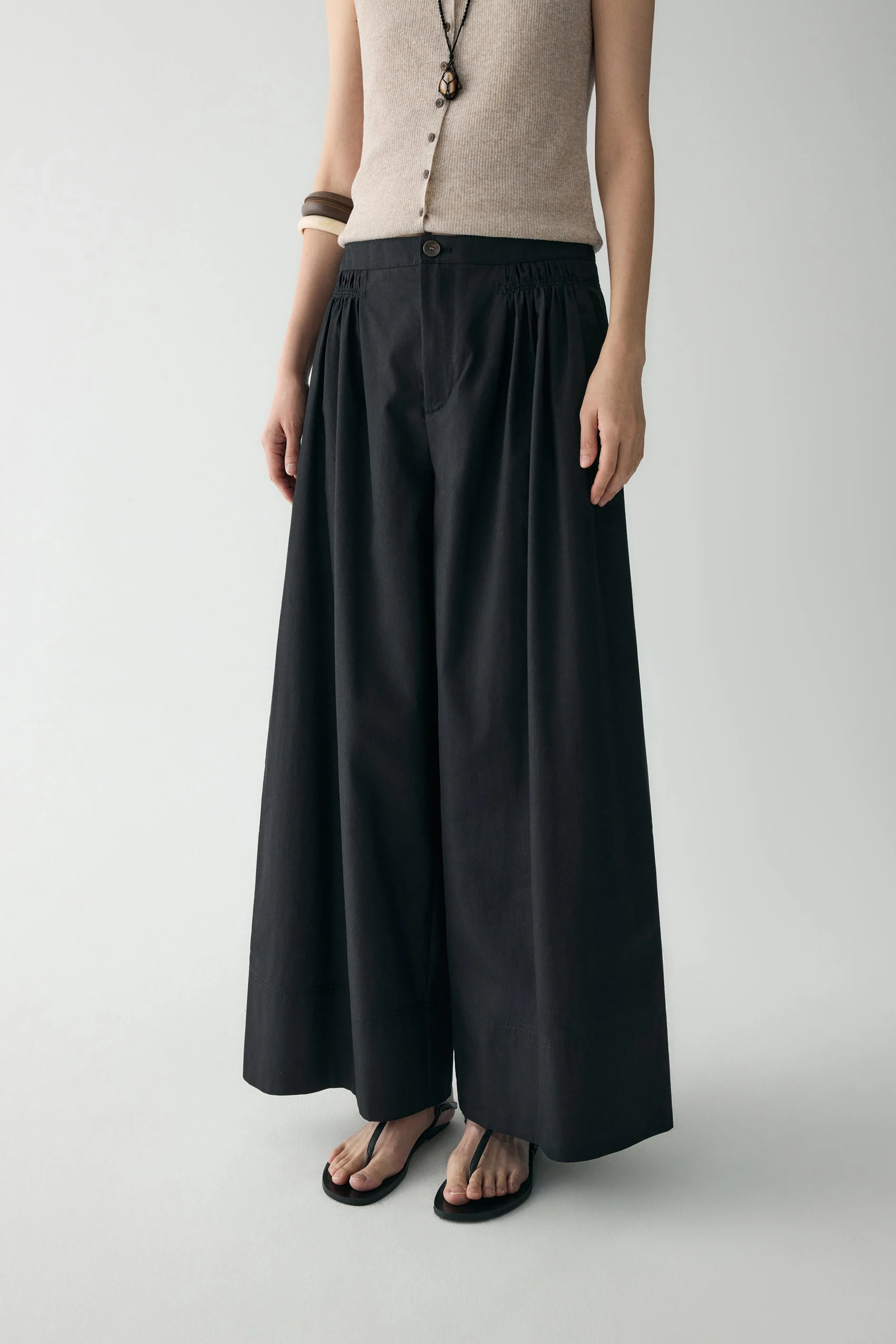 Cotton Pleated Pants - Image 14