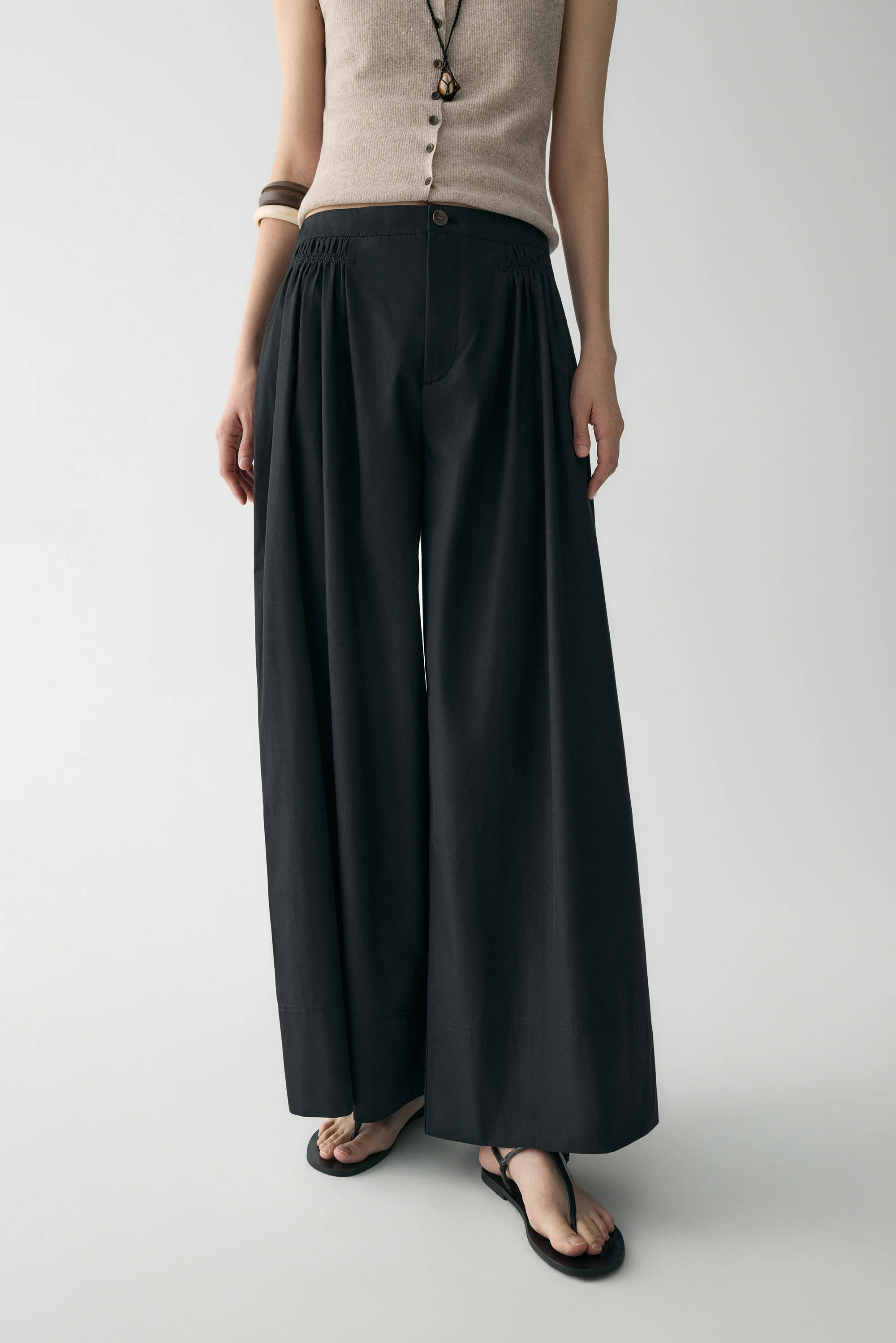 Cotton Pleated Pants - Image 15