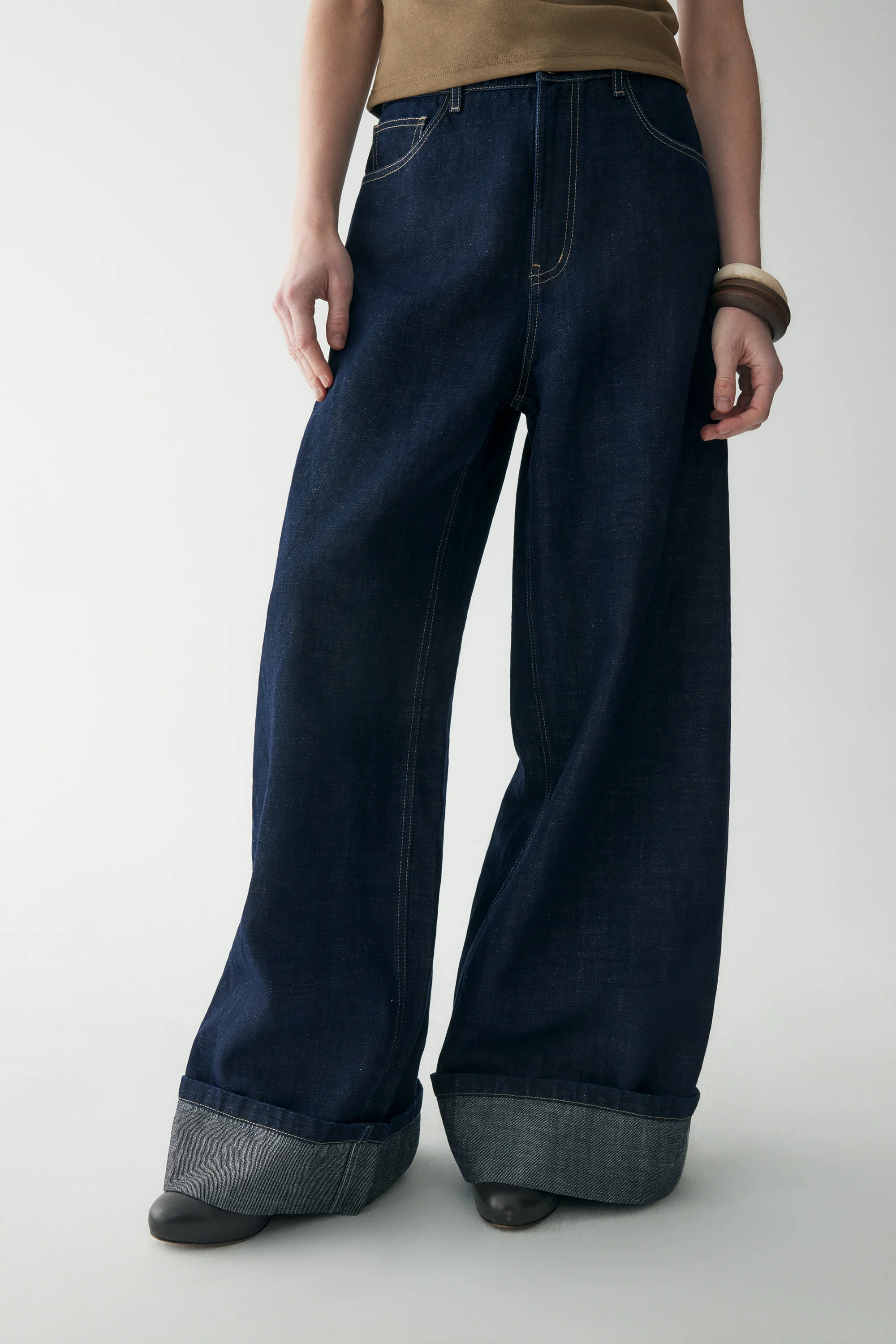 Cotton Turn-up Jeans - Image 13