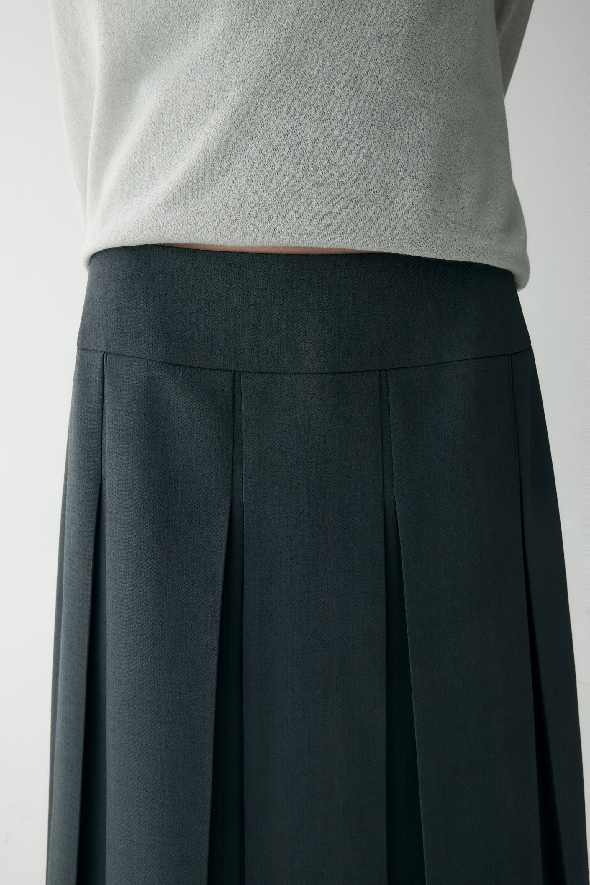 Retro Pleated Skirt - Image 6