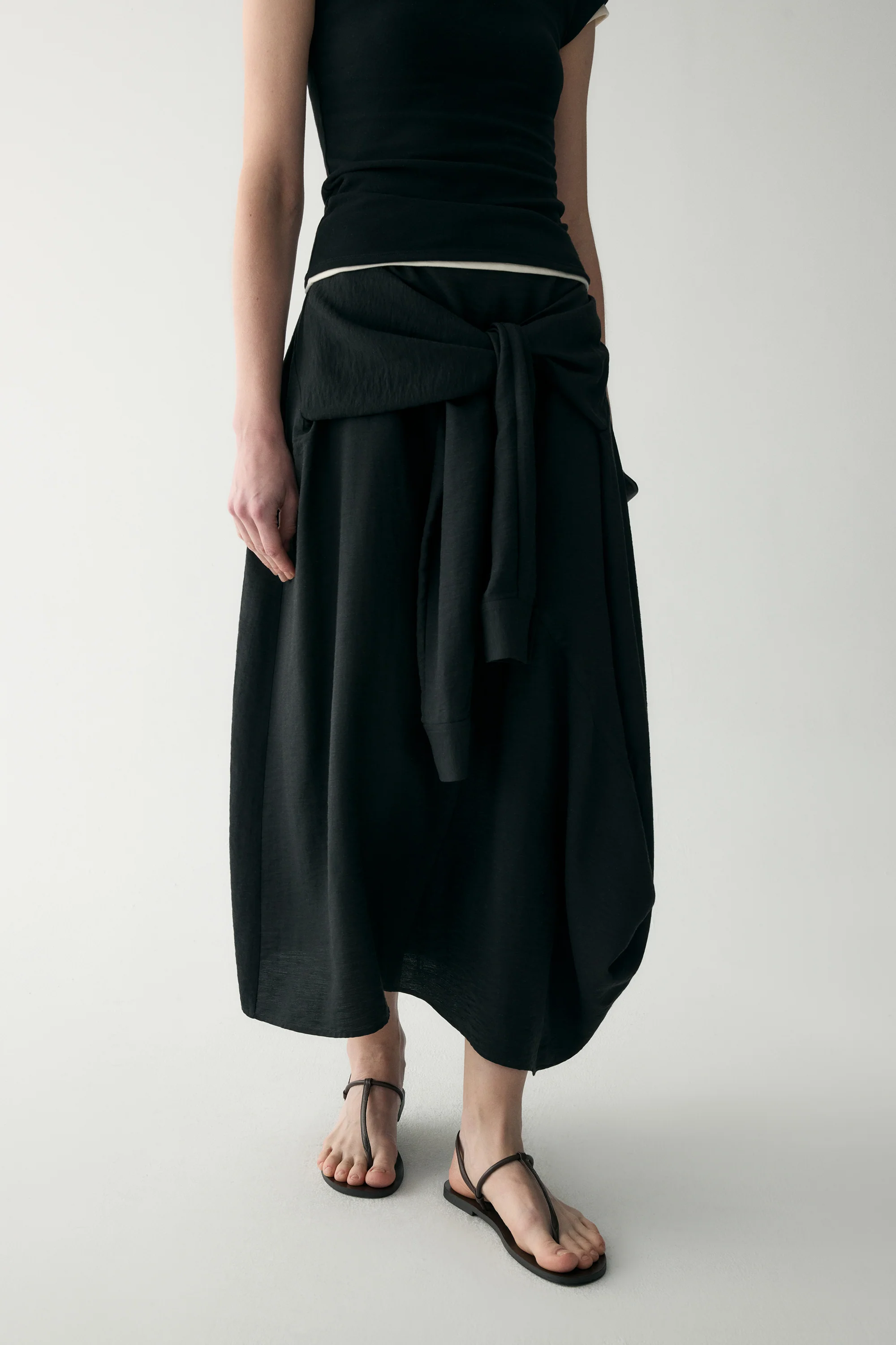 Linen Knotted Waistband Skirt - Image 19