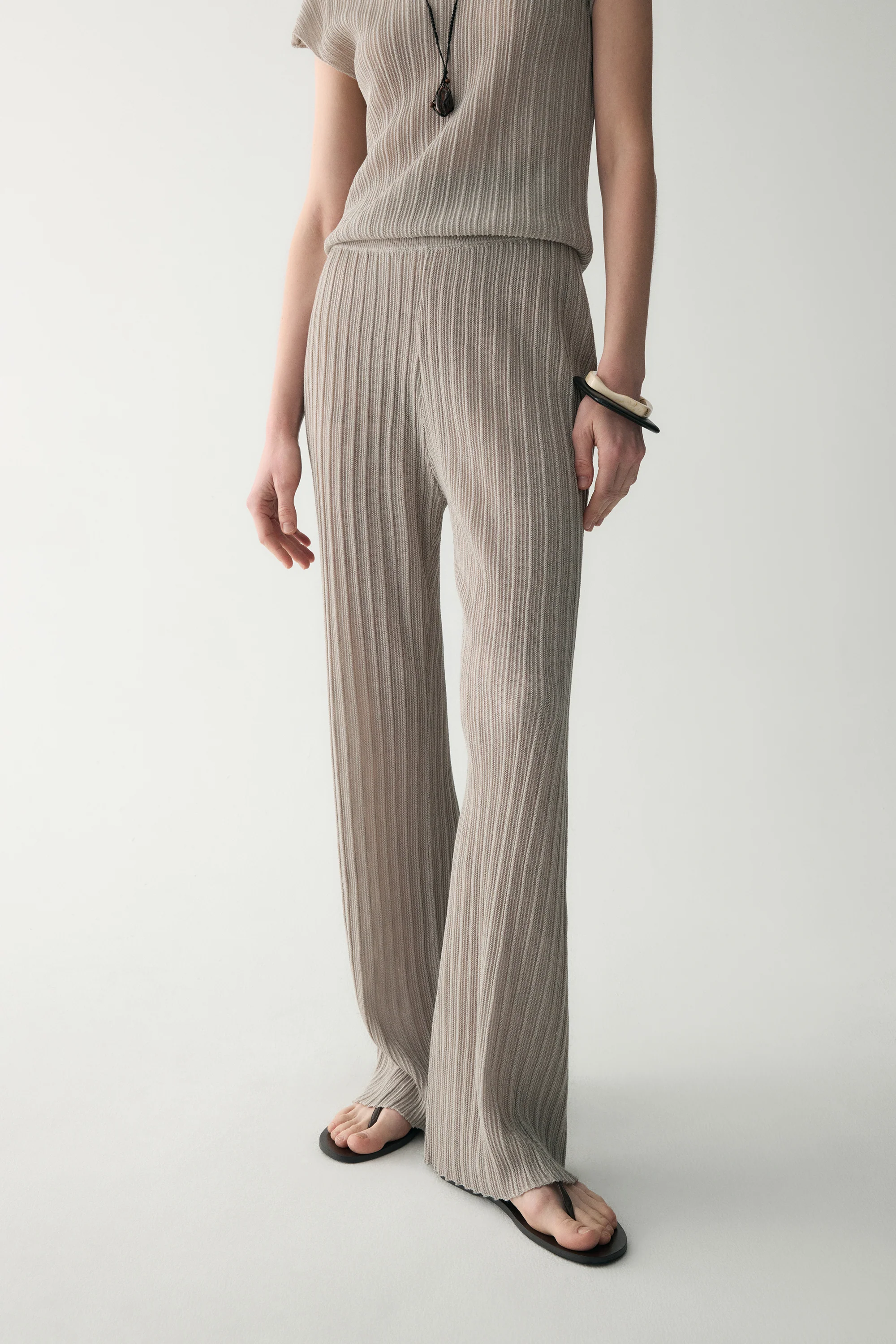 Textured Knitted Pants - Image 8
