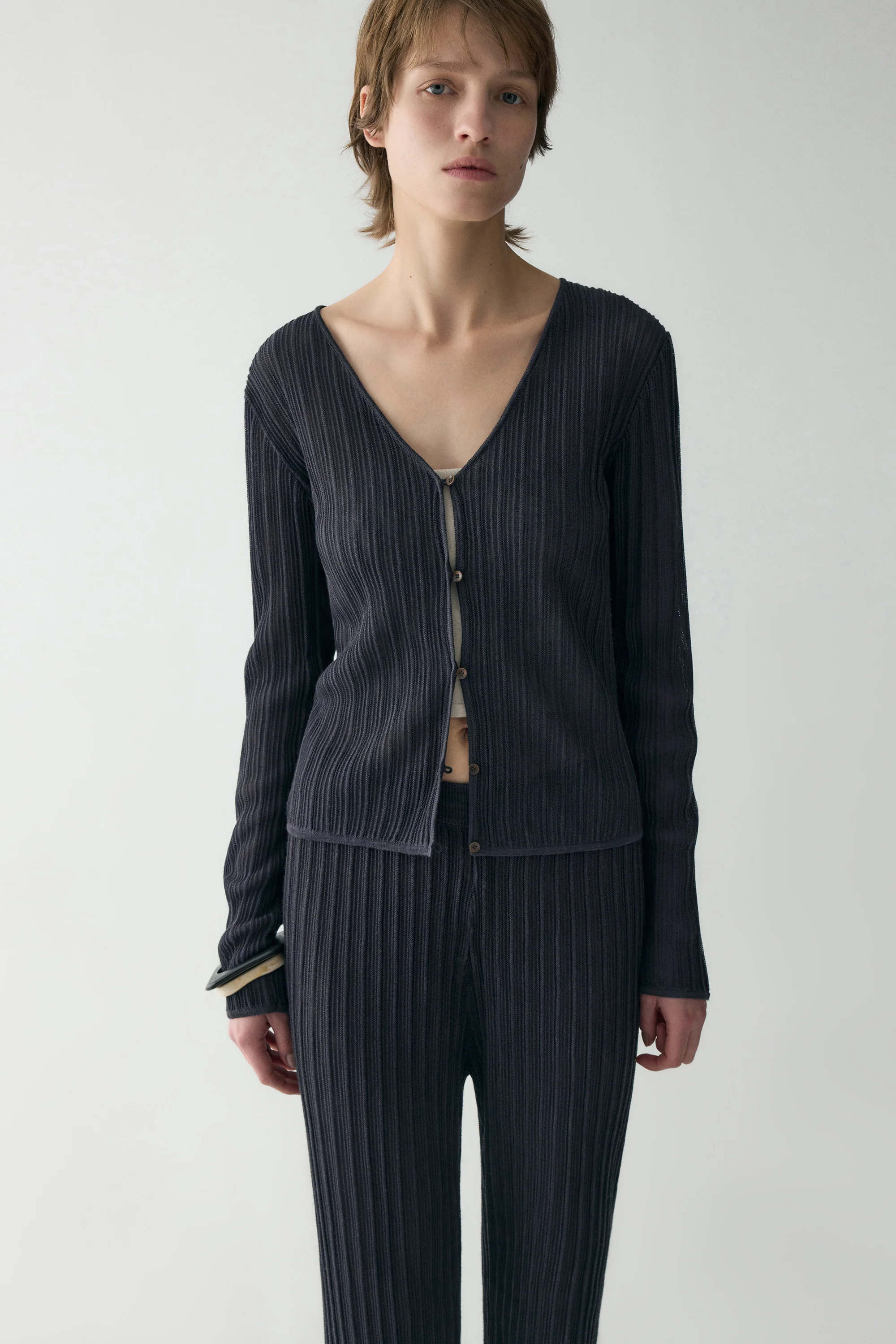 Textured Knitted V-neck Cardigan - Image 20