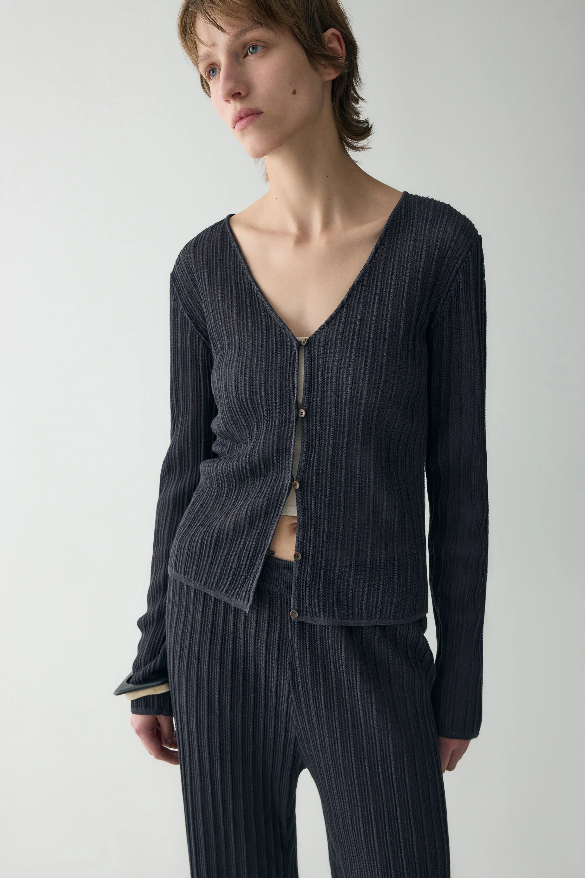 Textured Knitted V-neck Cardigan - Image 21
