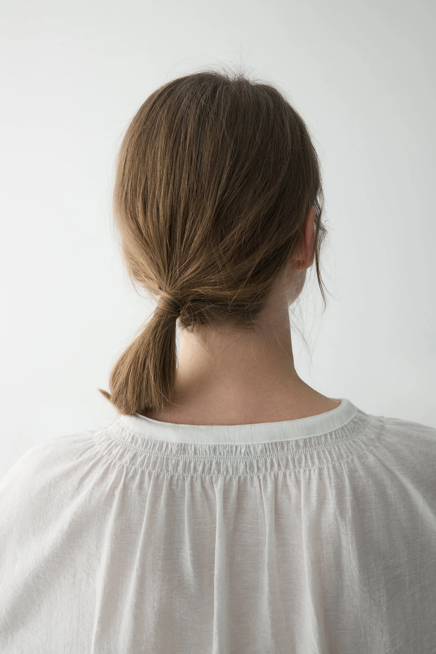Long-sleeveed Tie-front Dress - Image 10